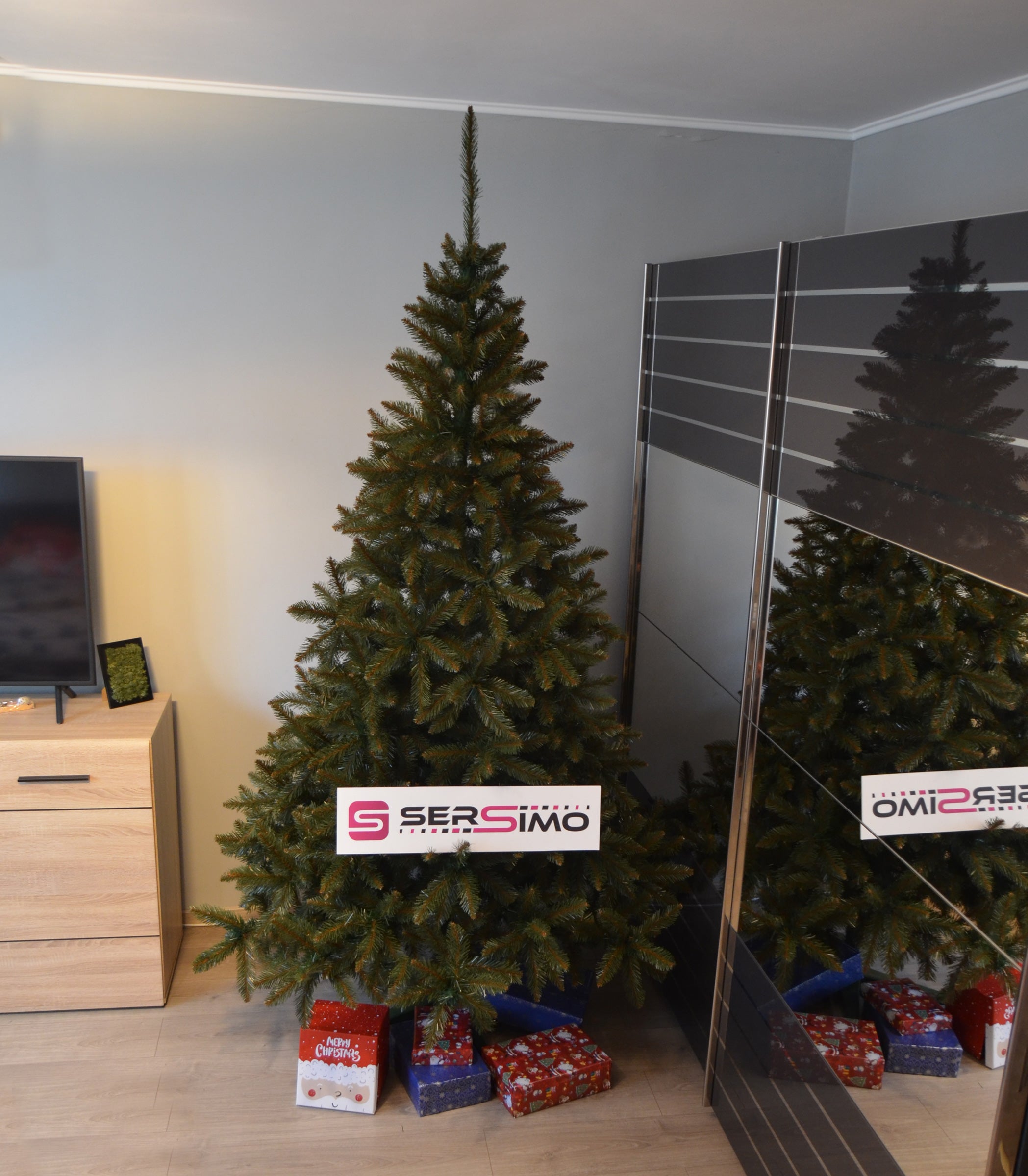 Brad artificial Christmas Deluxe by Sersimo, Royal, 240cm