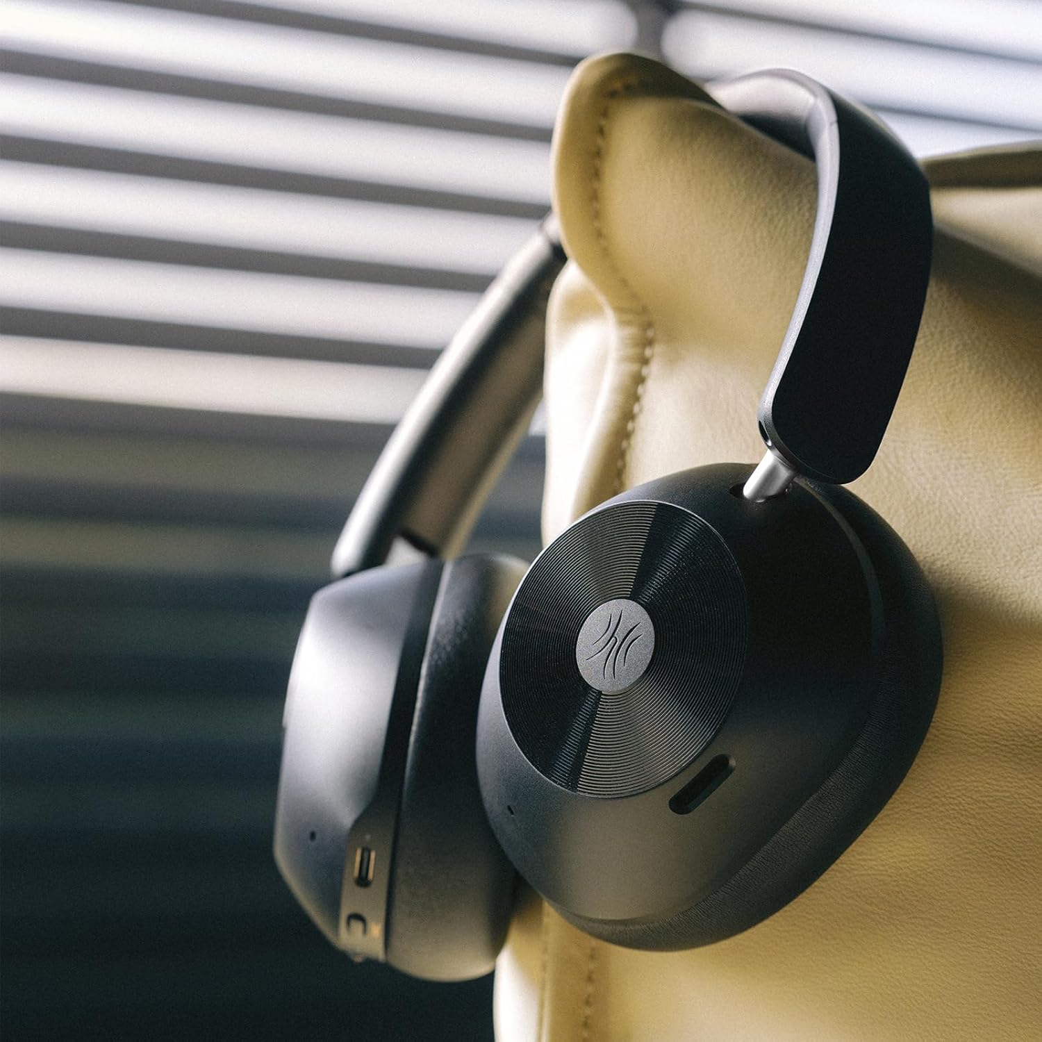 Casti OneOdio "A5", Over-Ear, utilizare multimedia, Bluetooth 5.4 | fir Jack 3.5mm, multi-point connection, hybrid ANC, pana la 75 de ore, pliabile, difuzor 40mm, negru, "A5-Black" (timbru verde 0.8 lei) -