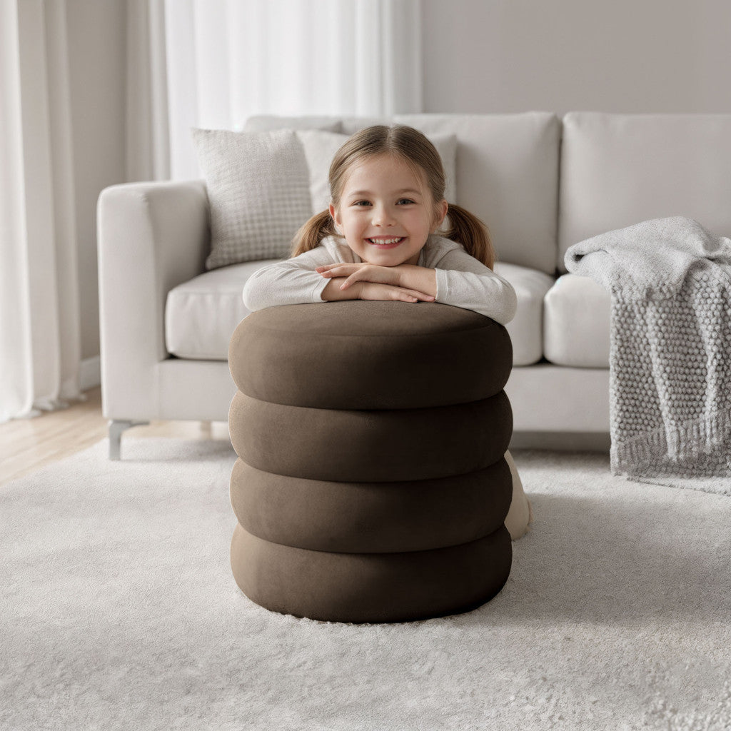 Taburet tapitat Snuggo cu spatiu de depozitare, velur, diametru 42 cm, inaltime 45 cm, maro