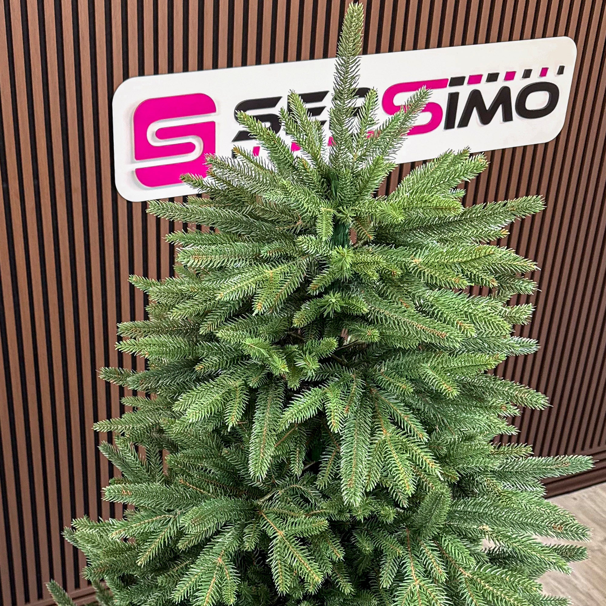 Brad artificial Christmas Deluxe by Sersimo, Alpine, verde, integral 3D, 230 cm