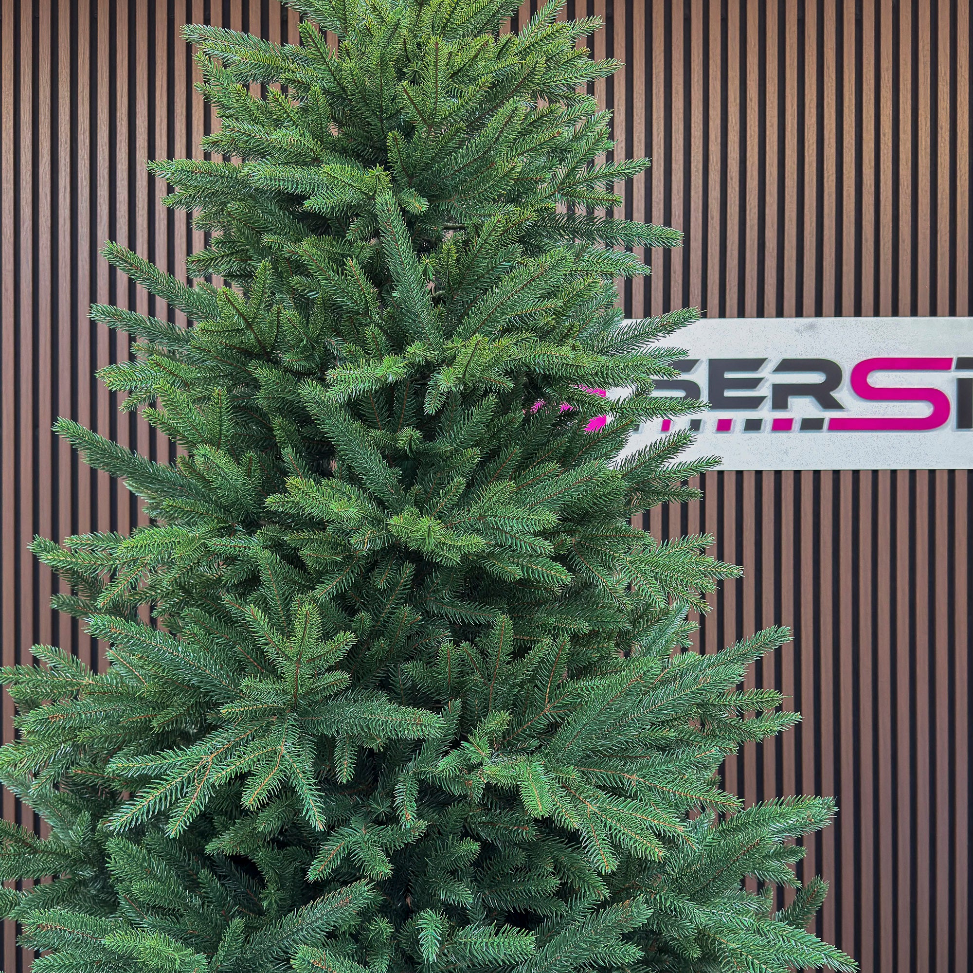Brad artificial Christmas Deluxe by Sersimo, Alpine, verde, integral 3D, 230 cm