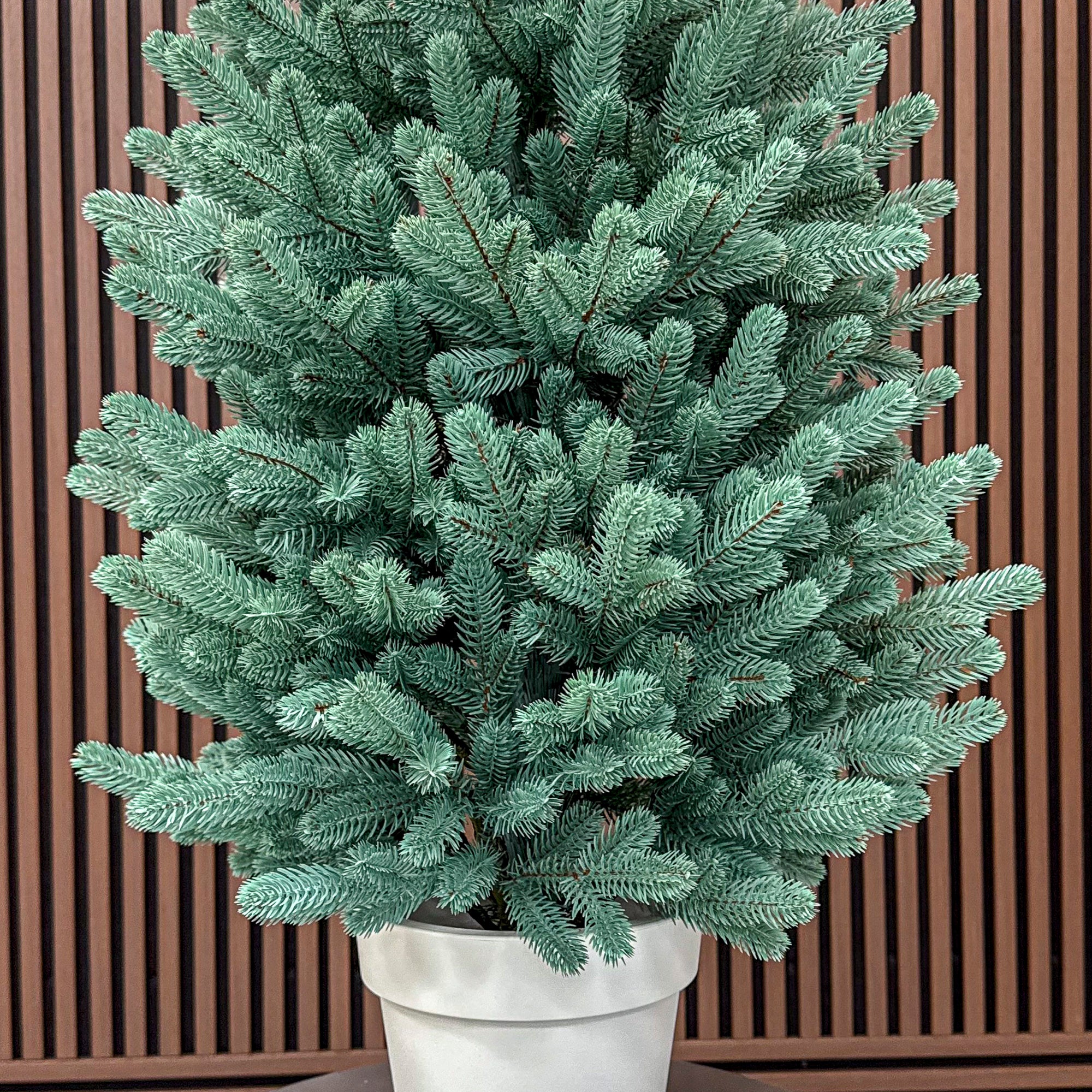 Brad artificial Christmas Deluxe by Sersimo, Viena Elite argintiu in ghiveci, 3D, 110 cm