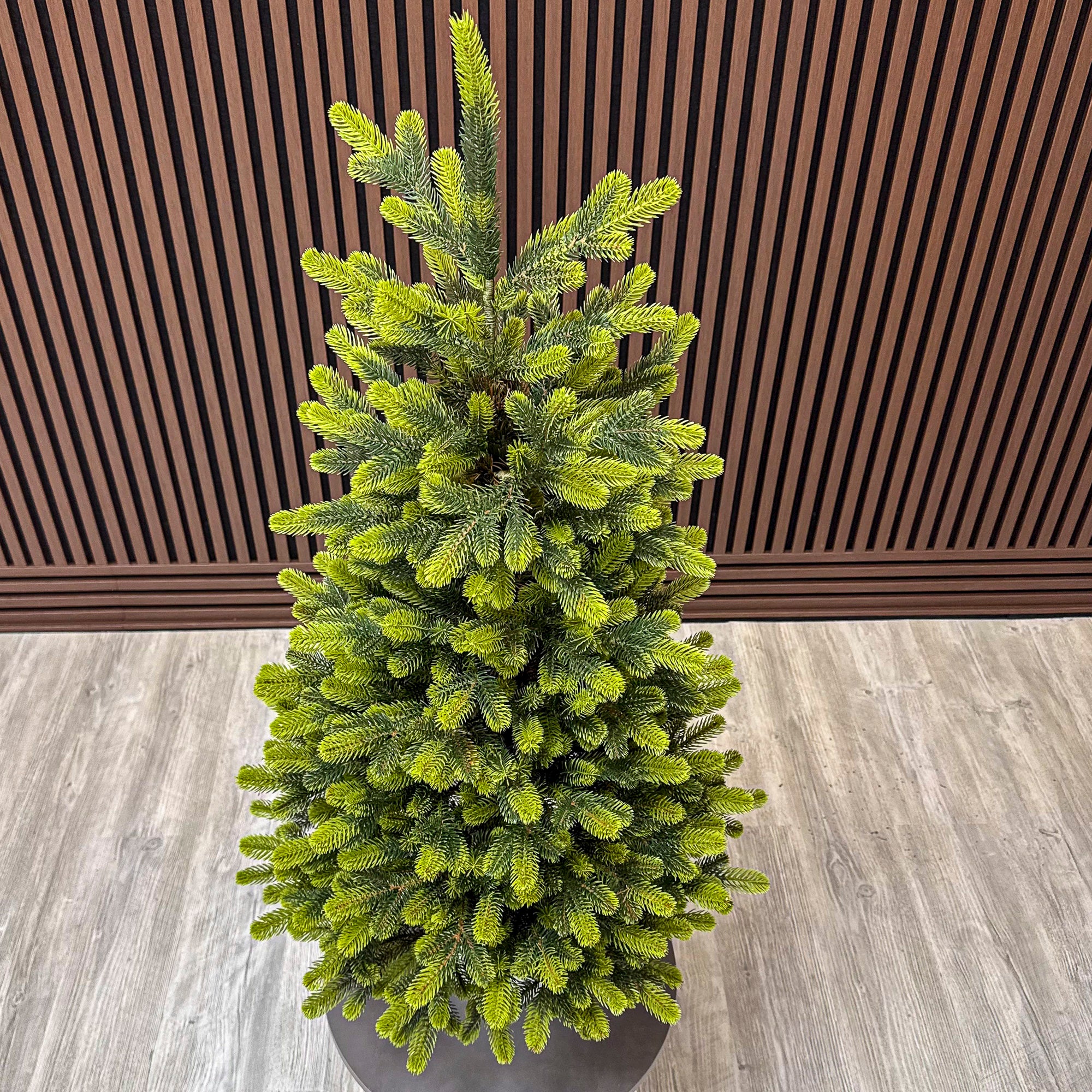 Brad artificial Christmas Deluxe by Sersimo, Viena Elite Spring in ghiveci, 3D, 110 cm