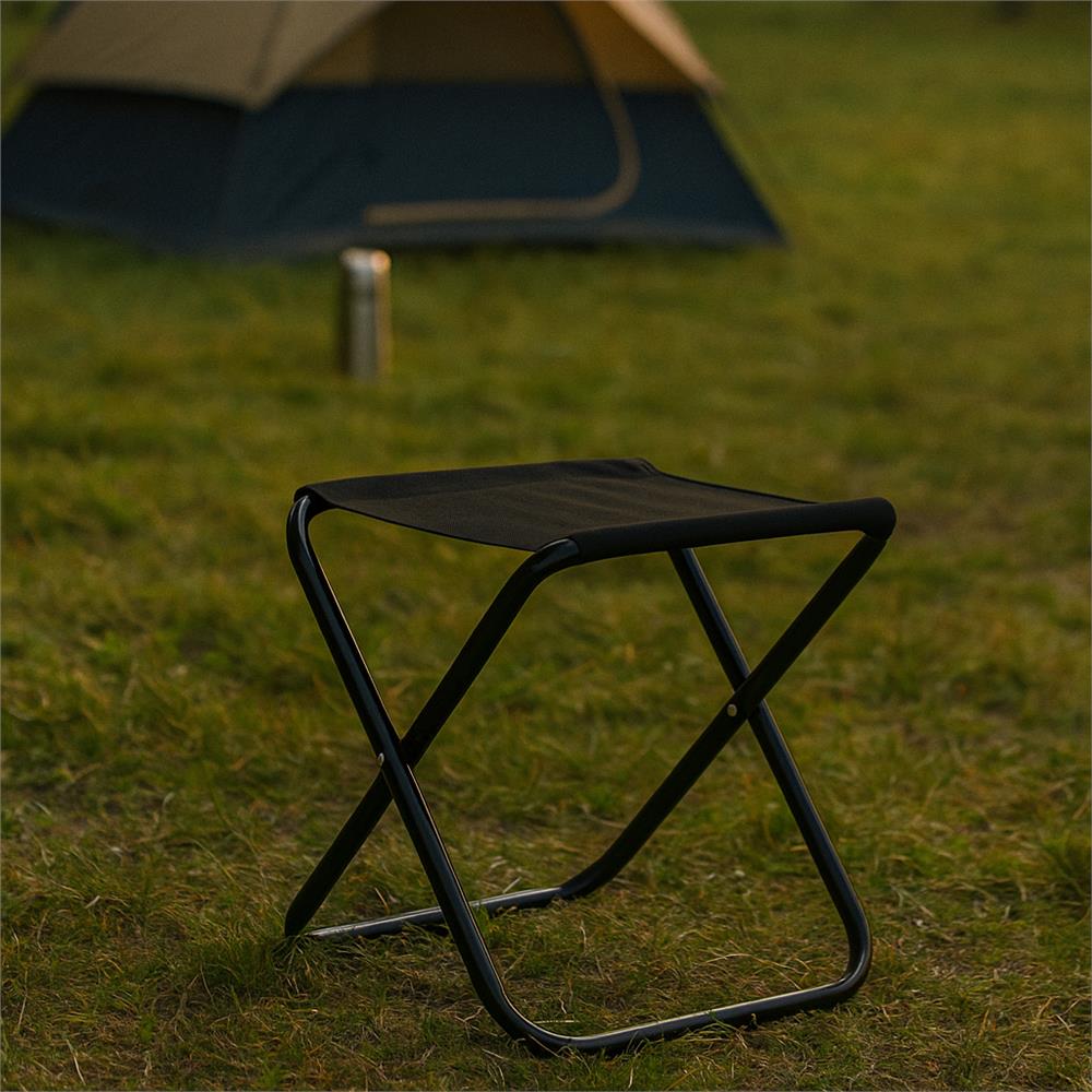 Scaun pliabil pentru camping sau pescuit, cadru metalic, maxim 100 kg, 26x26x34 cm, negru