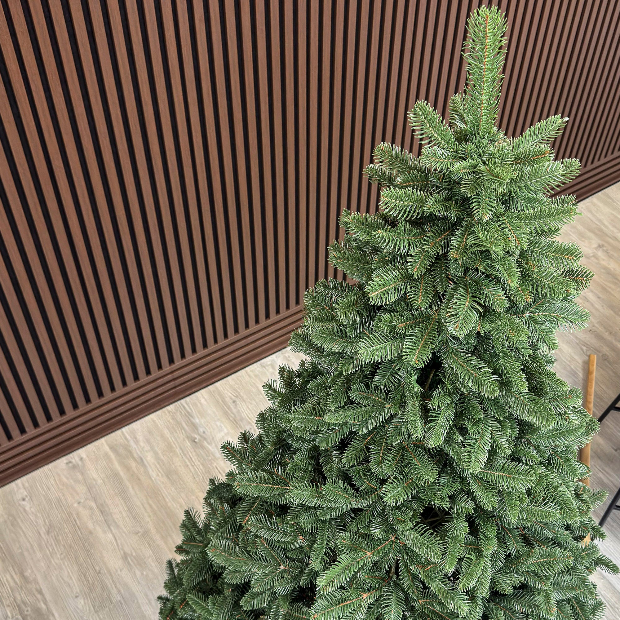 Brad artificial Christmas Deluxe by Sersimo, Canada verde, 3D, 210cm