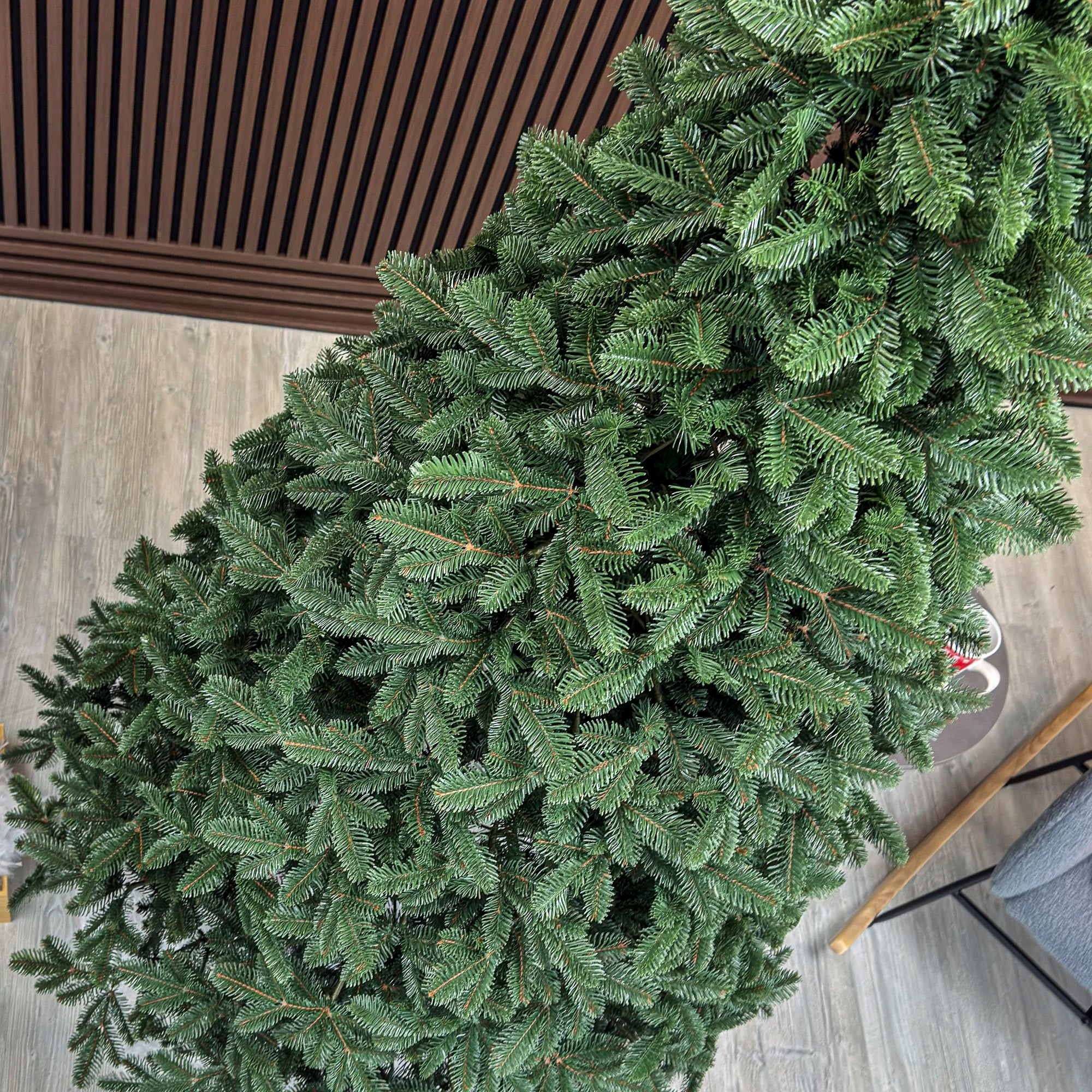 Brad artificial Christmas Deluxe by Sersimo, Canada verde, 3D, 210cm