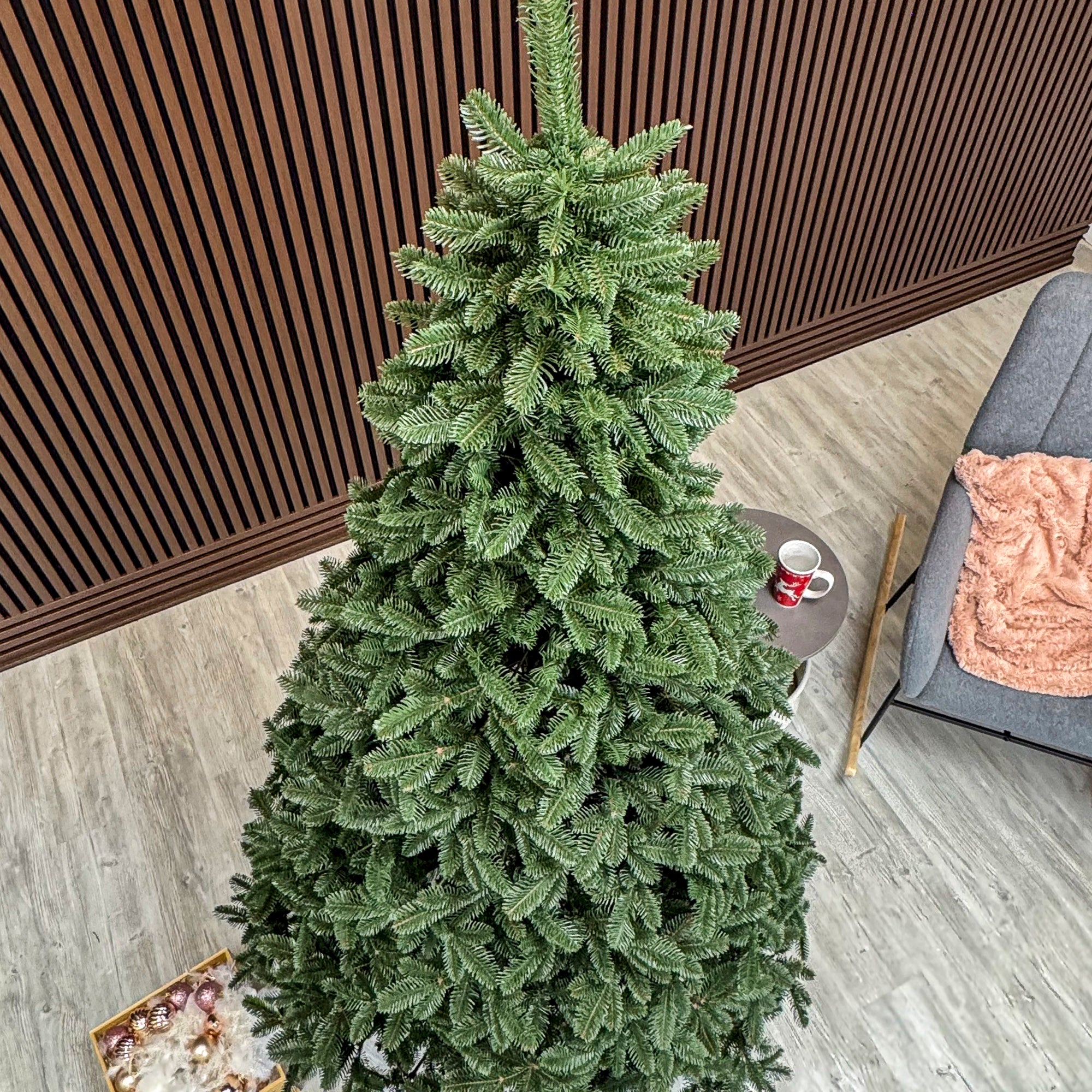 Brad artificial Christmas Deluxe by Sersimo, Canada verde, 3D, 210cm