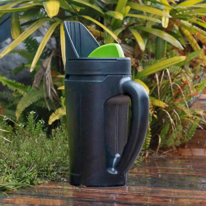 Semanator manual pentru gazon, ingrasamant, sare si seminte, rezervor 2.5 L, plastic rezistent, 34x18 cm, negru