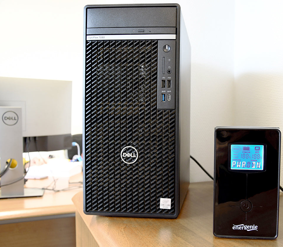 UPS GEMBIRD, Line Int. cu management, mini tower, 3000VA/1800W, AVR, IEC x 3/ Schuko x 3, 4 x baterie 12V/7Ah, display LCD, back-up 1 - 10 min., "EG-UPS-036"