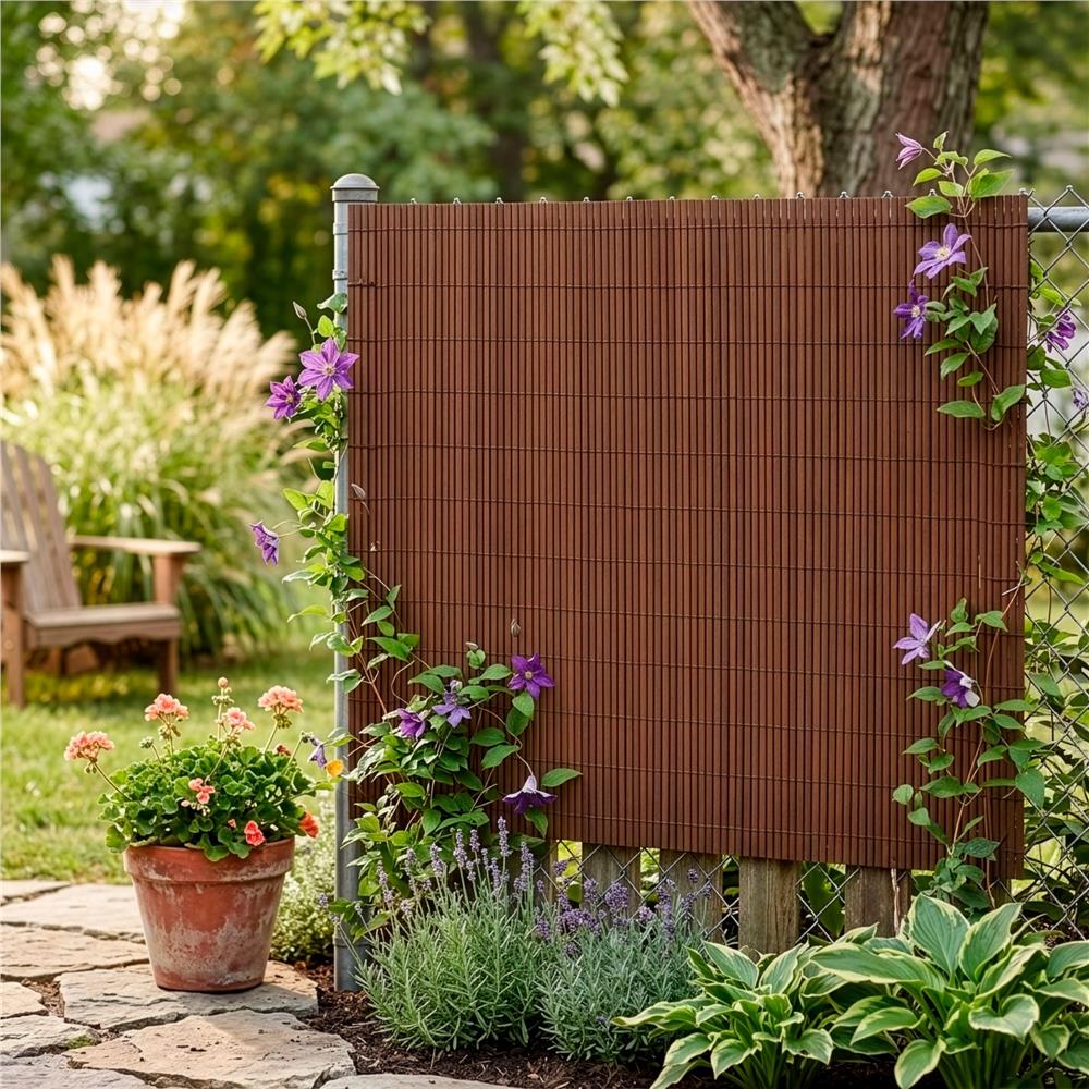 Panou de gard pentru intimitate in gradina, lamele PVC ce imita bambusul, protectie UV, 500x160 cm, maro
