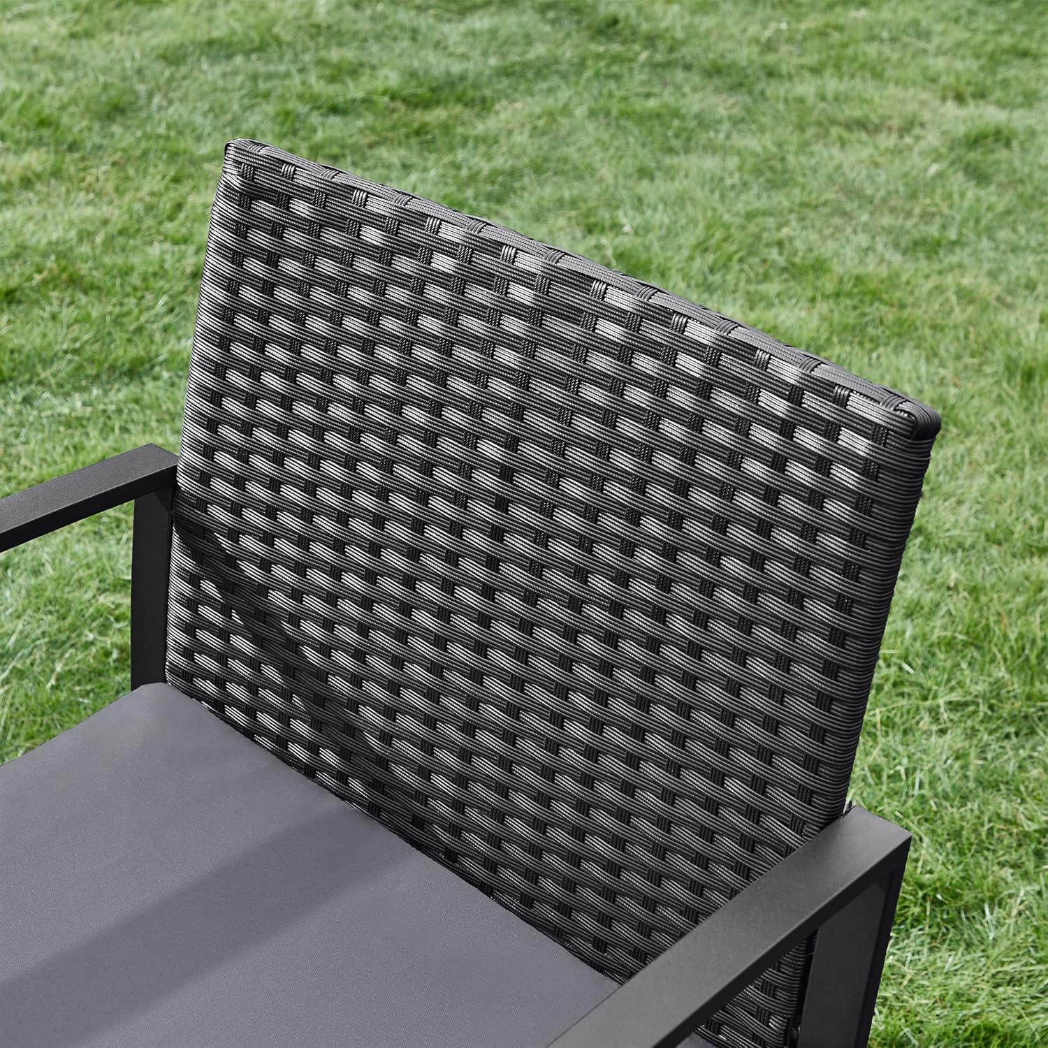 SONGMICS Set mobilier pentru gradina cu 2 scaune cu perne si masuta, cadru metalic, impletitura PE, negru si gri