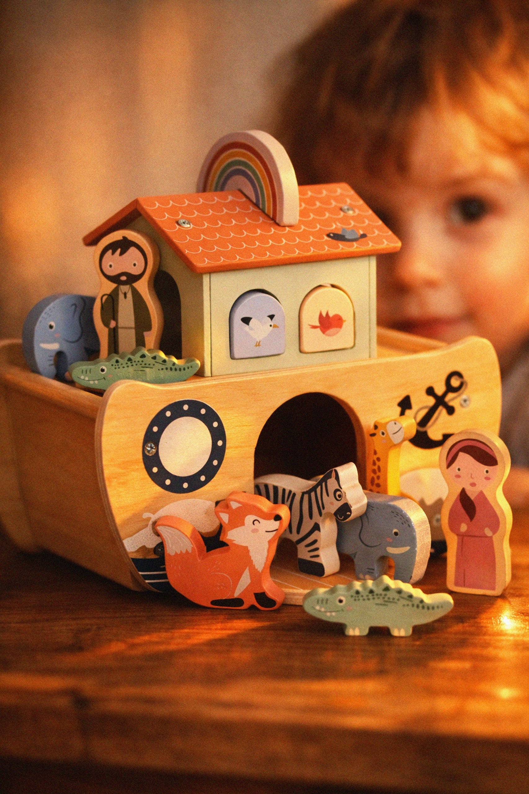 Arca lui Noe din lemn, jucarie educativa cu 17 figurine, 25x13x23 cm, multicolor