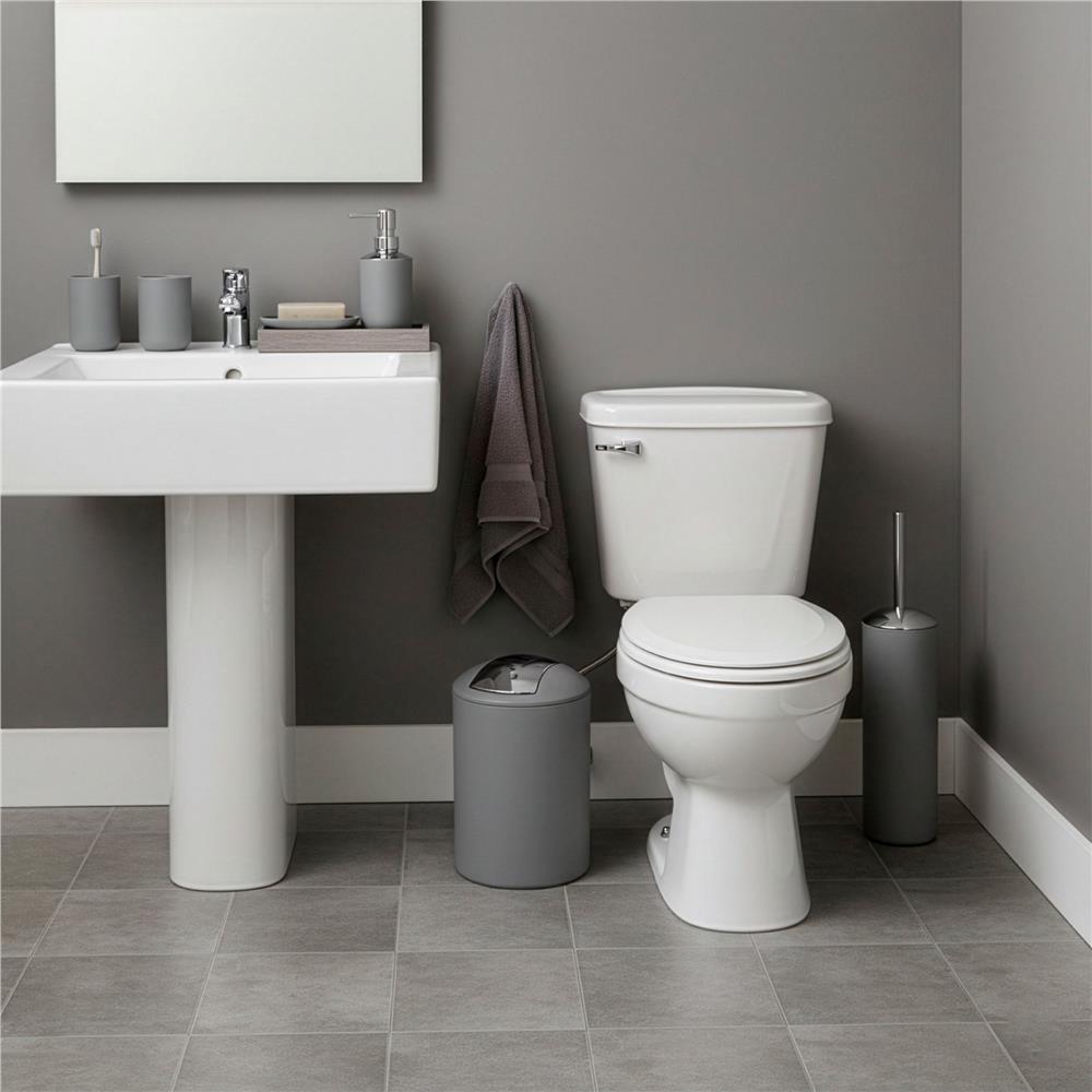 Set accesorii baie, 6 piese din plastic, cu perie WC si cos de gunoi, finisaj mat si lucios, gri argintiu