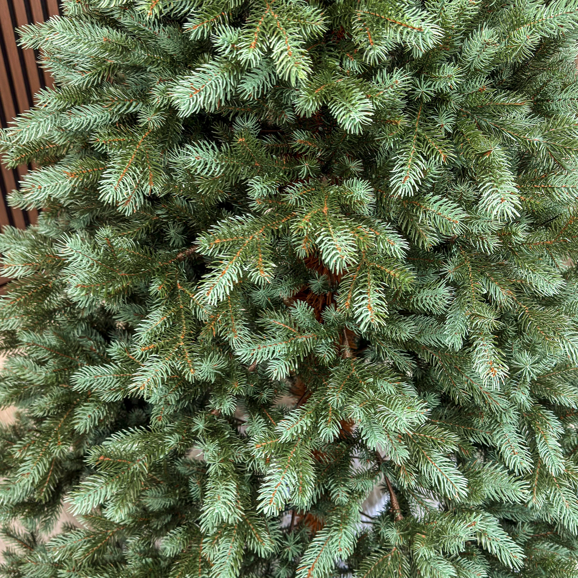 Brad artificial Sersimo, Hollandia, verde cu varfuri argintii, integral 3D, 180 cm