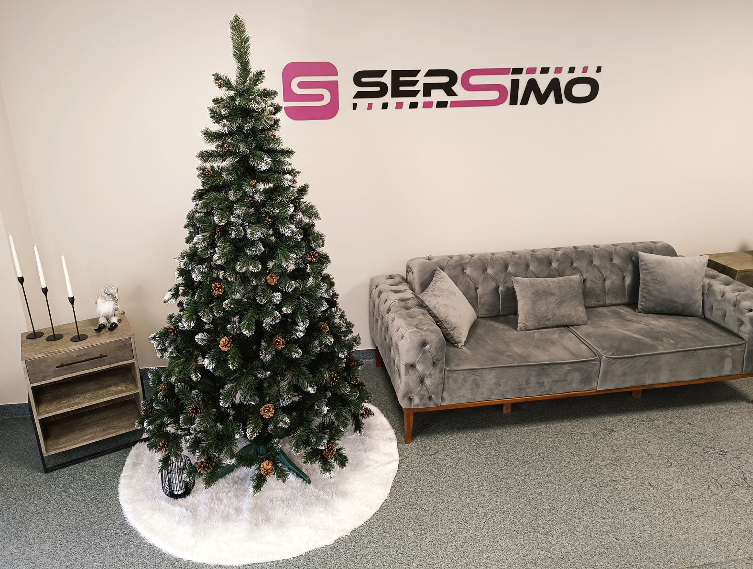 Brad artificial Christmas Deluxe by Sersimo, Lidia Nins cu conuri, 2D, 180cm