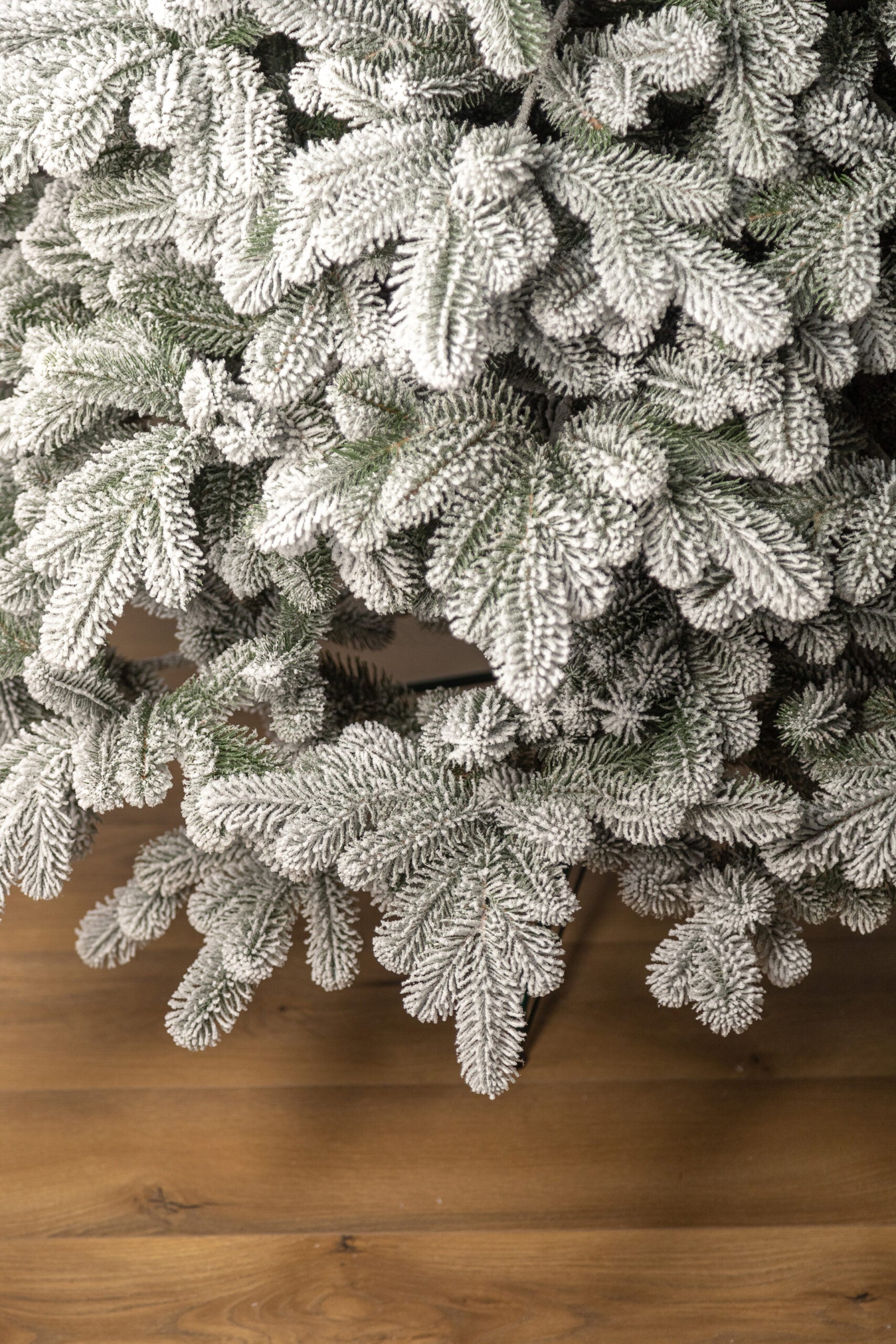 Brad artificial Christmas Deluxe by Sersimo, Kovalivka Select nins, integral 3D, 230cm