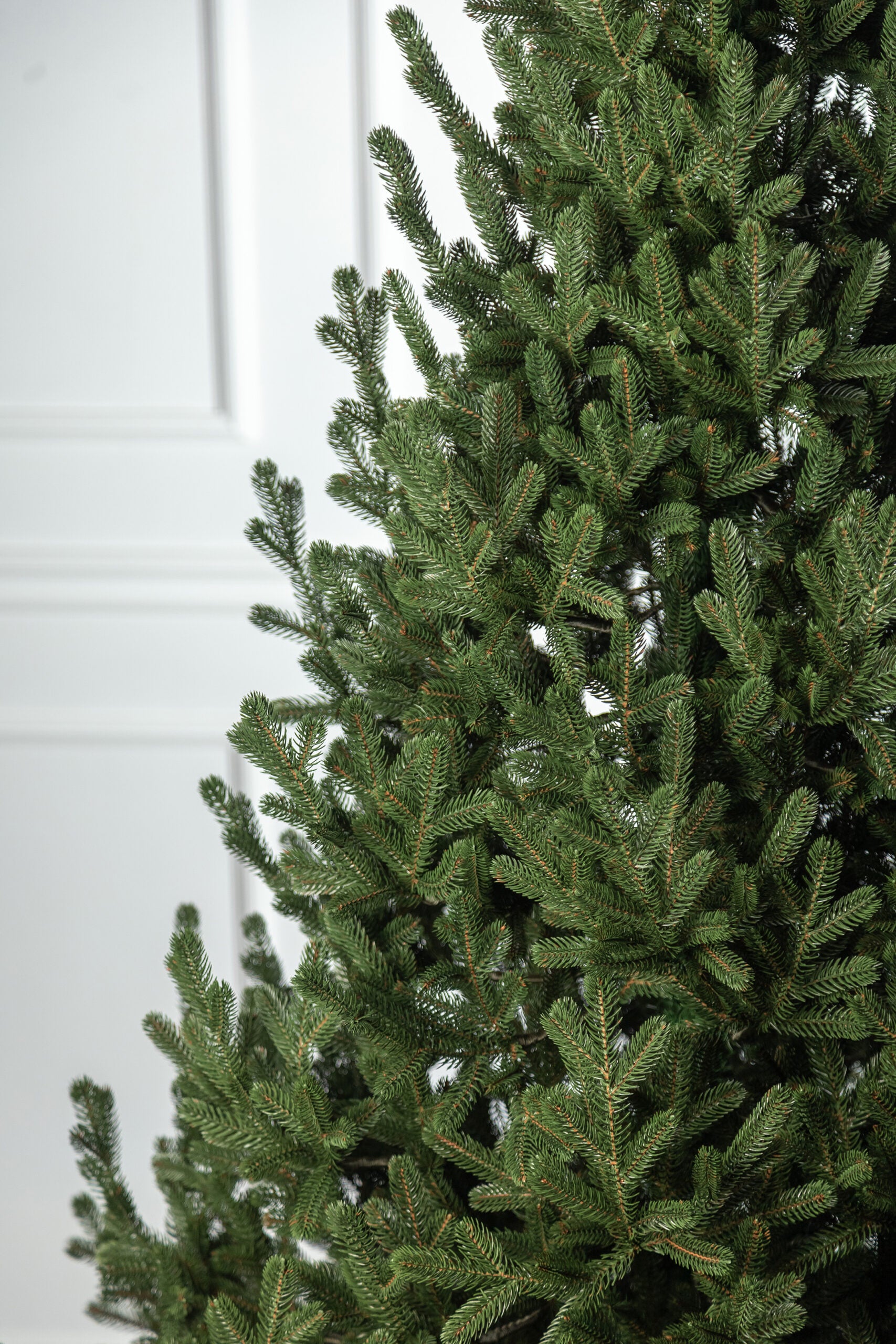 Brad artificial Christmas Deluxe by Sersimo, Viena Select, integral 3D, 210cm