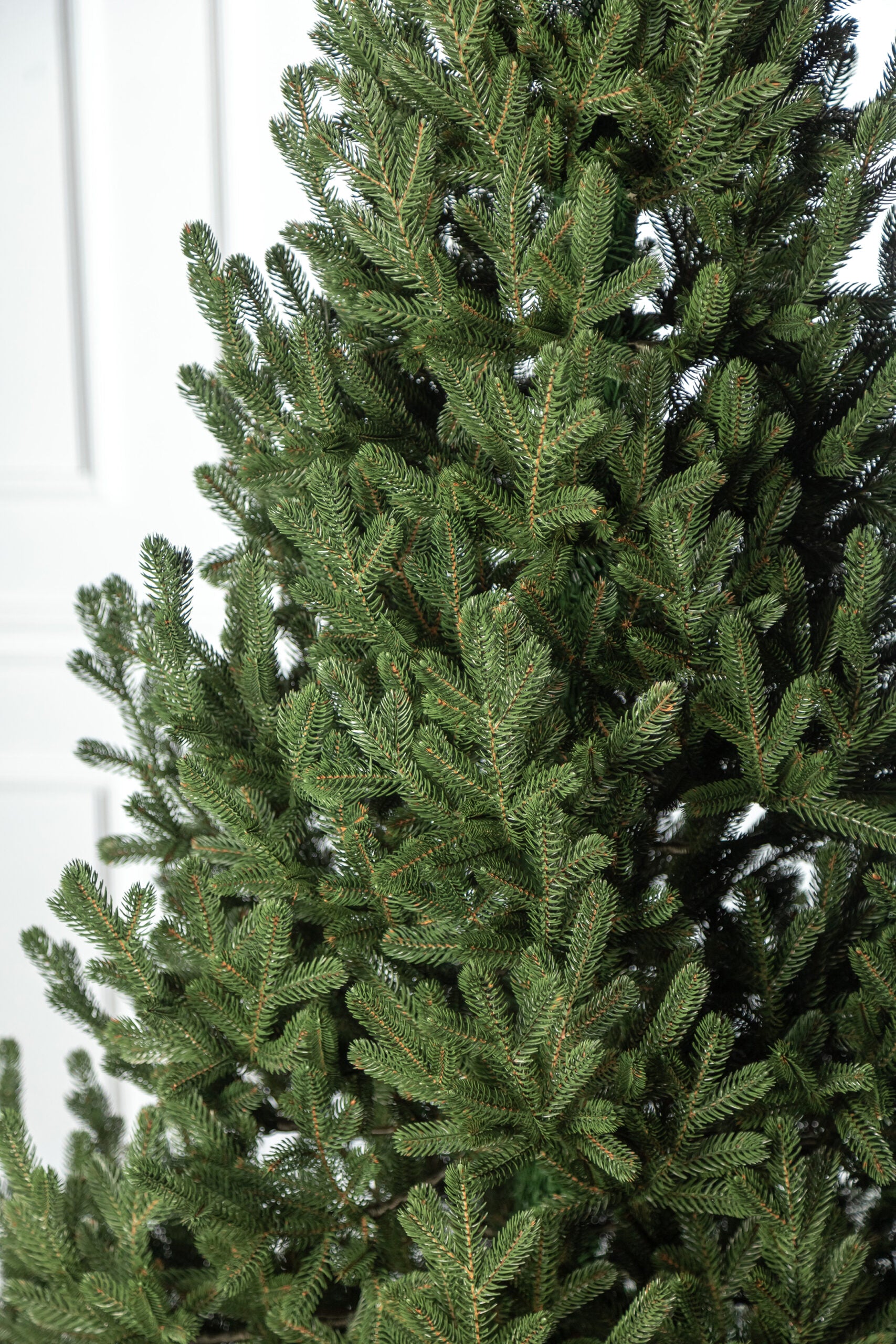 Brad artificial Christmas Deluxe by Sersimo, Viena Select, integral 3D, 210cm