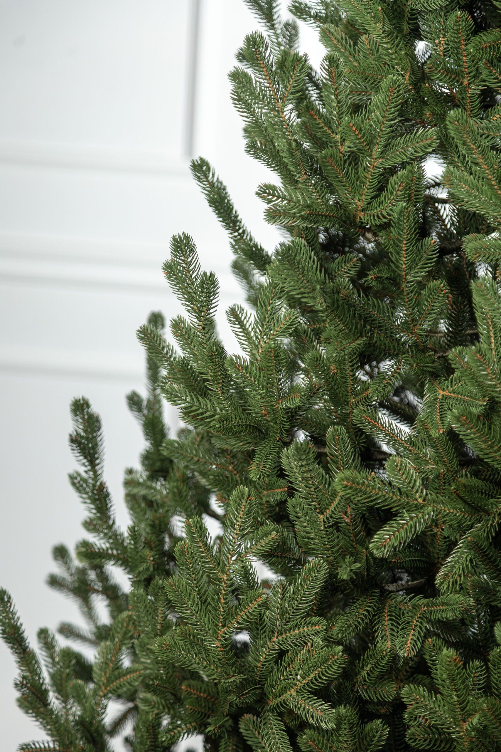 Brad artificial Christmas Deluxe by Sersimo, Viena Select, integral 3D, 210cm
