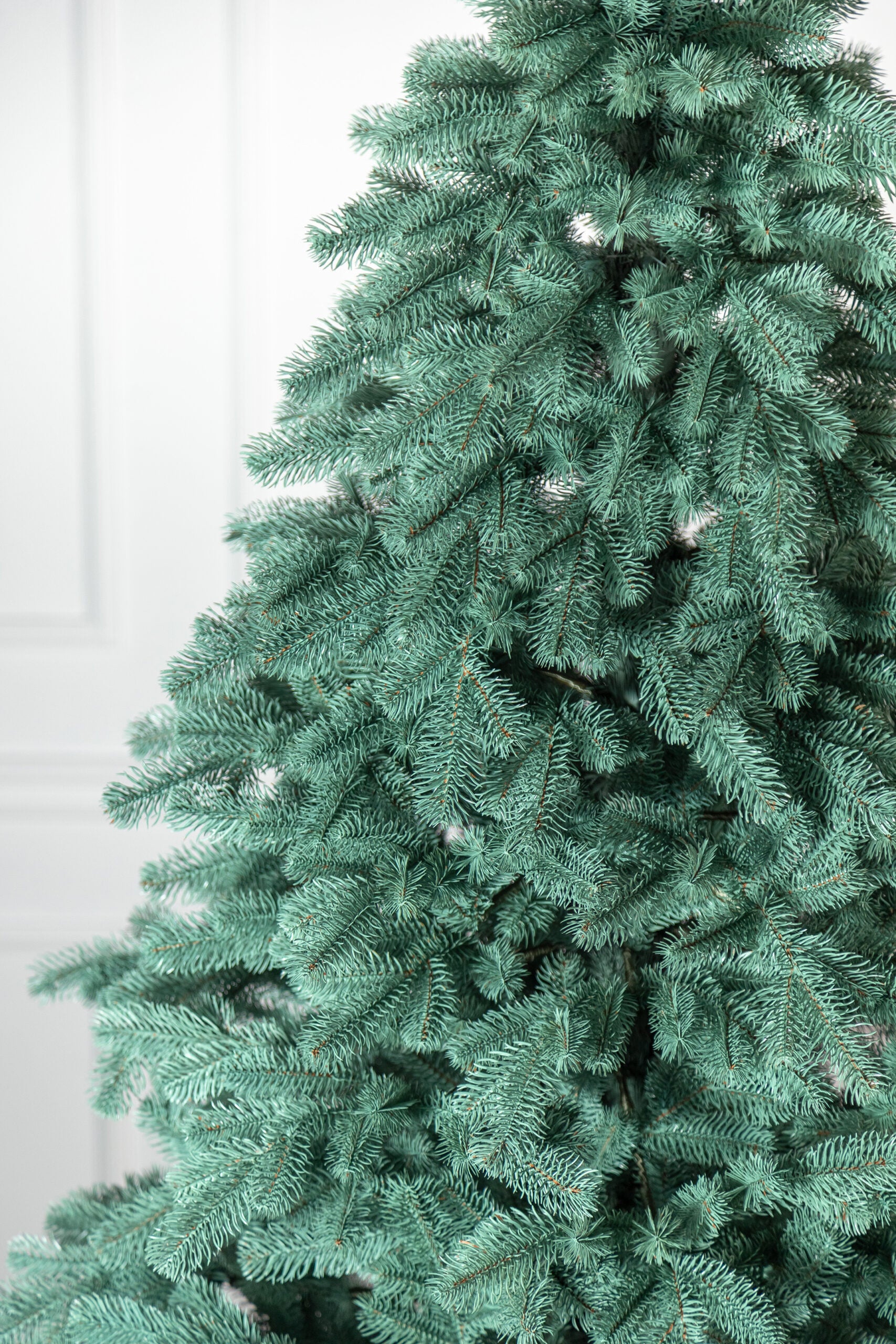 Brad artificial Christmas Deluxe by Sersimo, Kovalivka Select argintiu, integral 3D, 210 cm