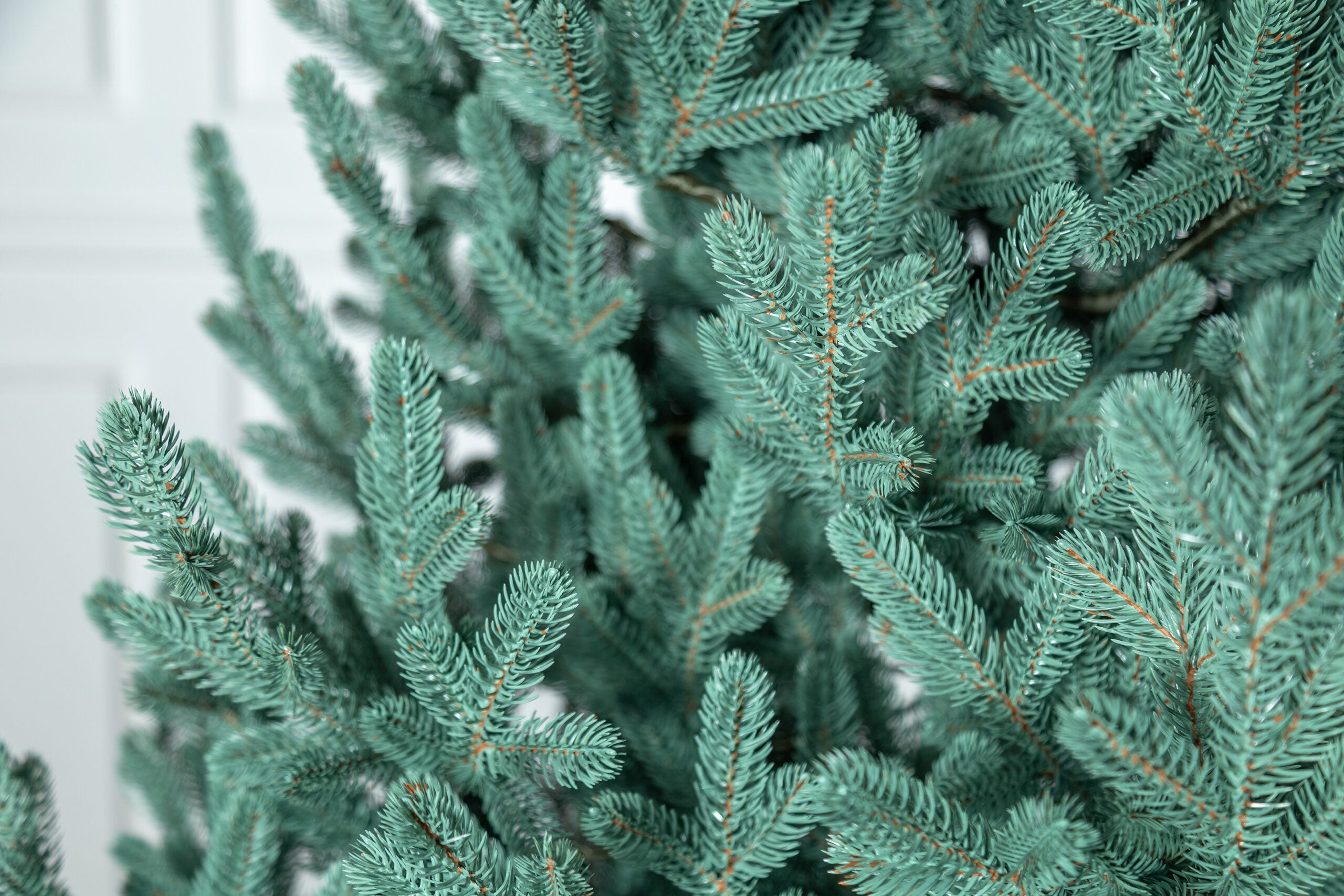 Brad artificial Christmas Deluxe by Sersimo, Viena Select argintiu, integral 3D, 210cm