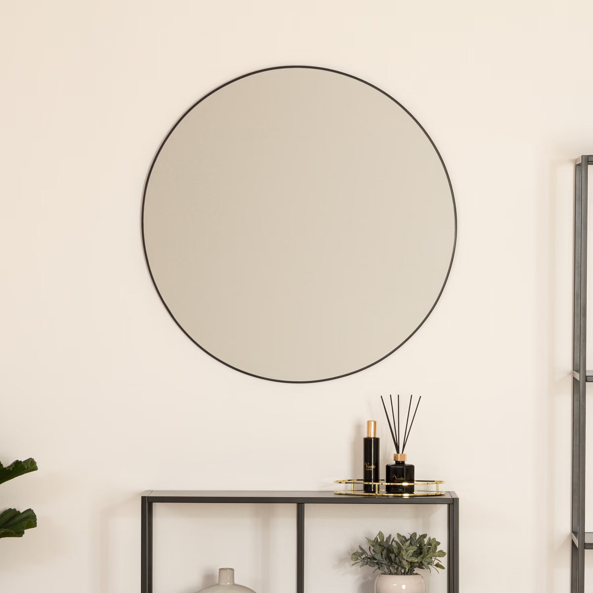 Oglinda rotunda Atmosphera Alice, rama aluminiu subtire, 76 cm, negru