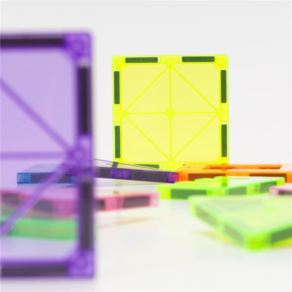 Set de constructie din piese magnetice educative pentru copii 120 de piese, multicolor