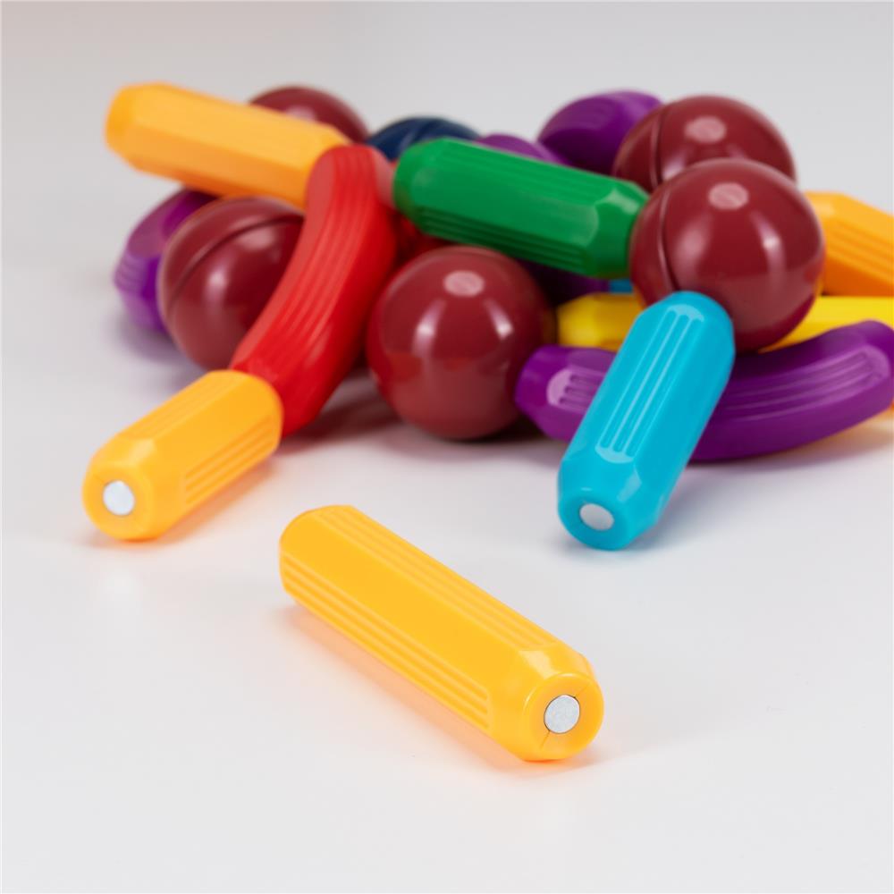 Set de constructie din piese magnetice educative pentru copii 100 de piese, colorate