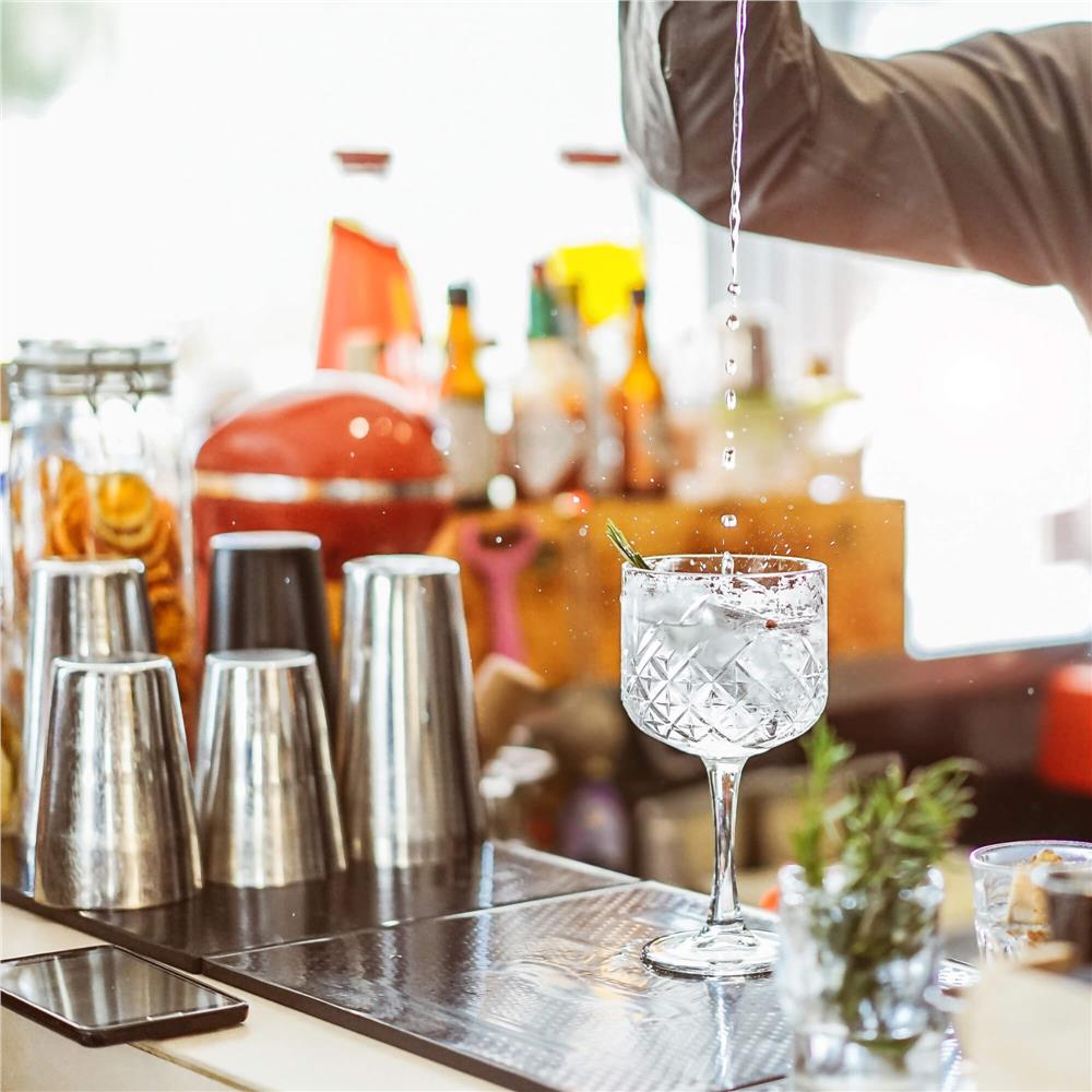 Set barman 14 piese din inox, cu shaker 750 ml, dozatoare, ustensile si suport, pentru cocktailuri, gri