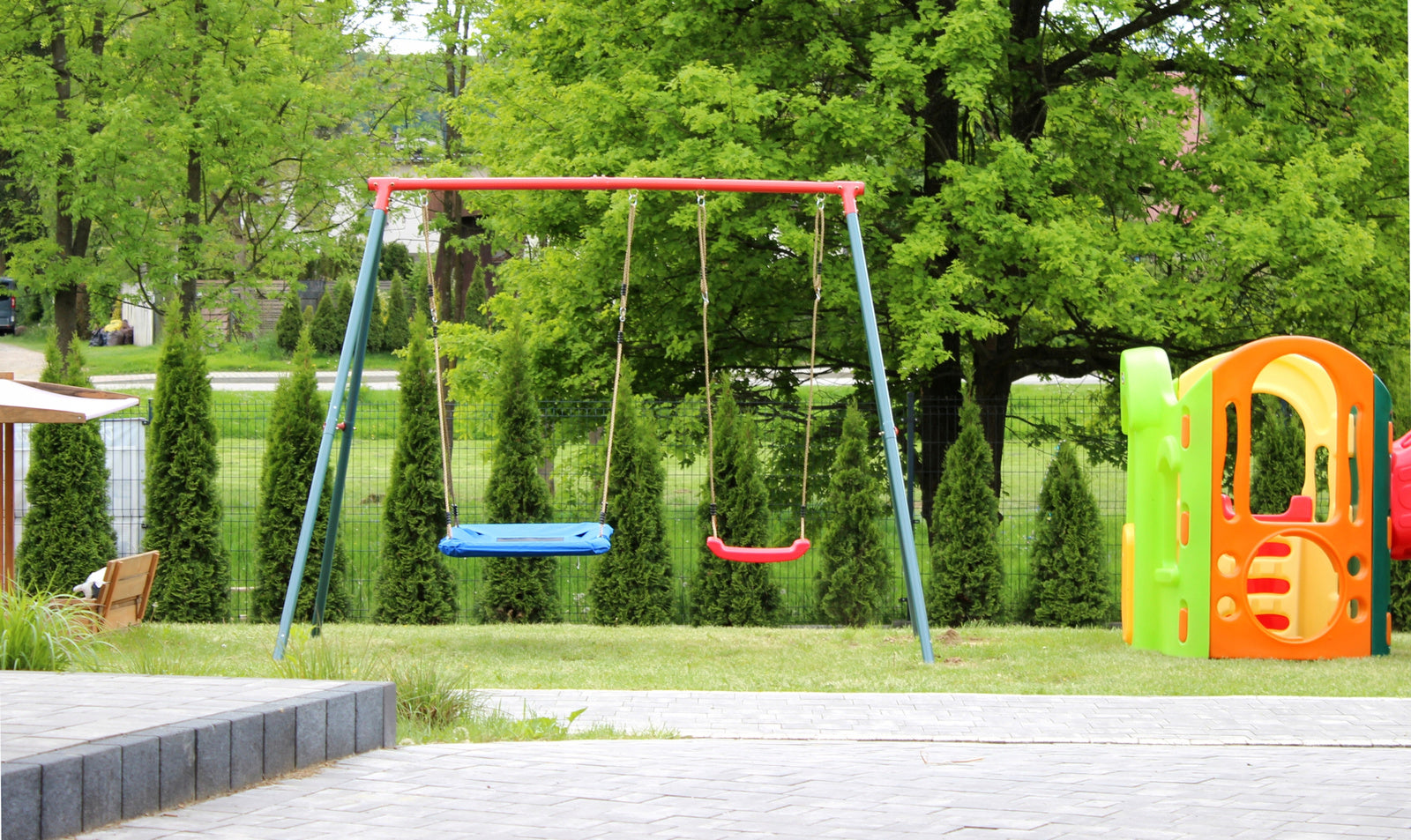 Leagan de gradina dublu cu scaun si cuib barza, cadru metalic, 290x180x200 cm, rosu si albastru