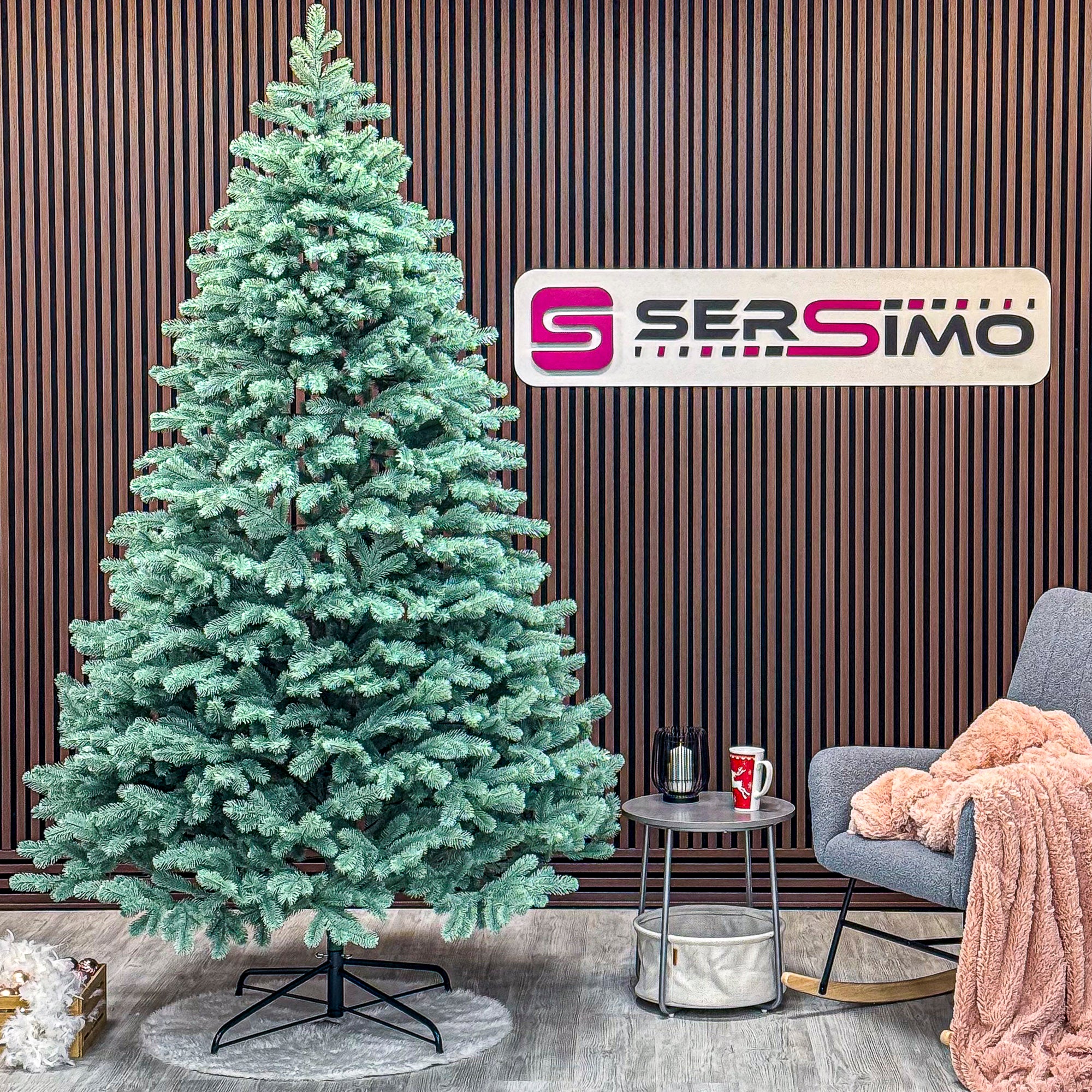 Brad artificial Christmas Deluxe by Sersimo, Kovalivska argintiu, 3D, 250 cm