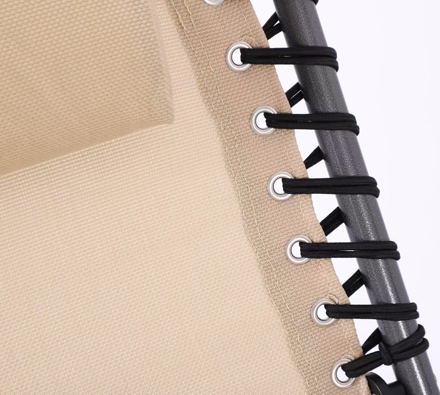 Sezlong pliabil 190x58x30 cm, cu spatar reglabil, perna si buzunar lateral, cadru metalic, crem