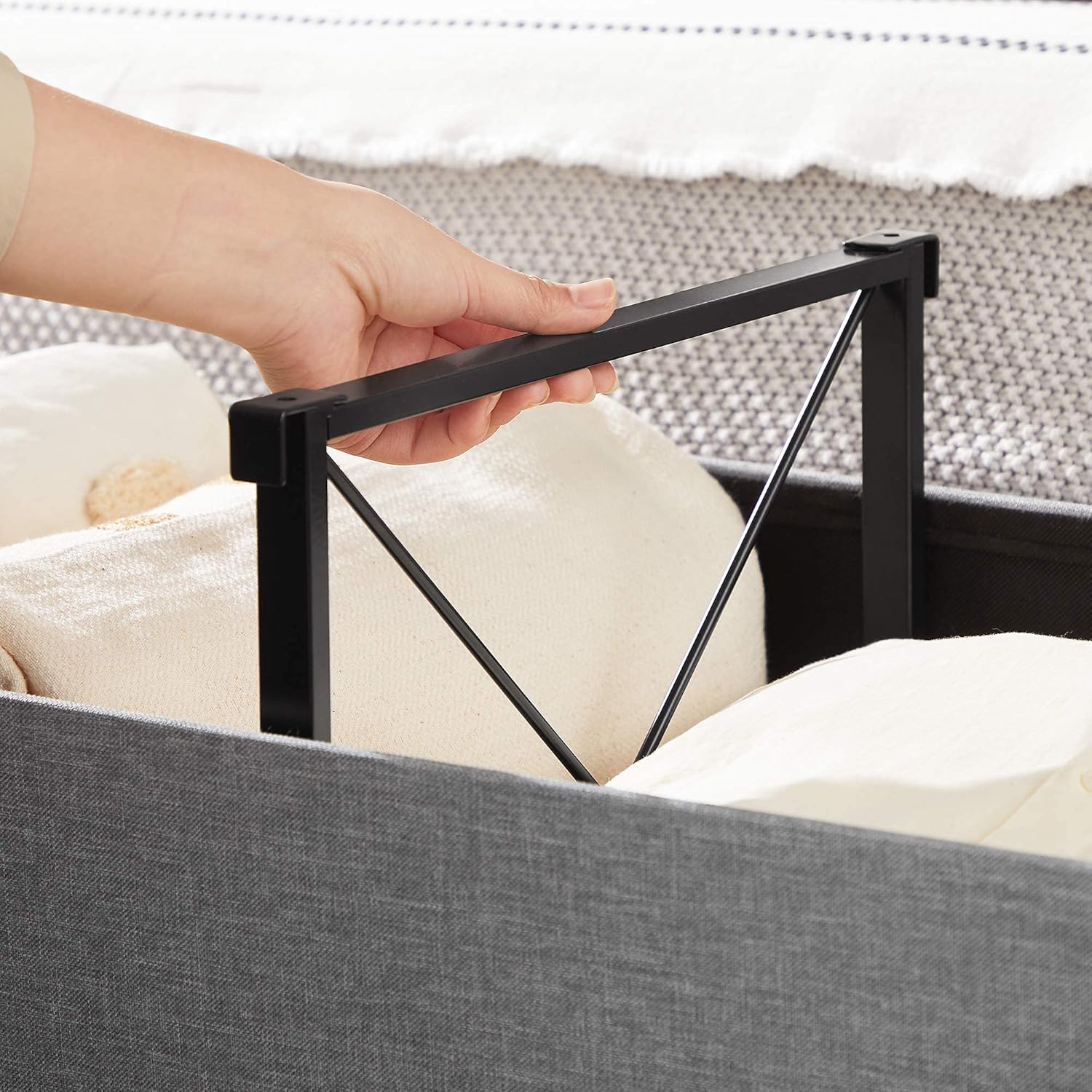SONGMICS Bancuta pliabila cu capac si spatiu de depozitare, 120 litri, textil tip in, 110x38x38 cm, gri