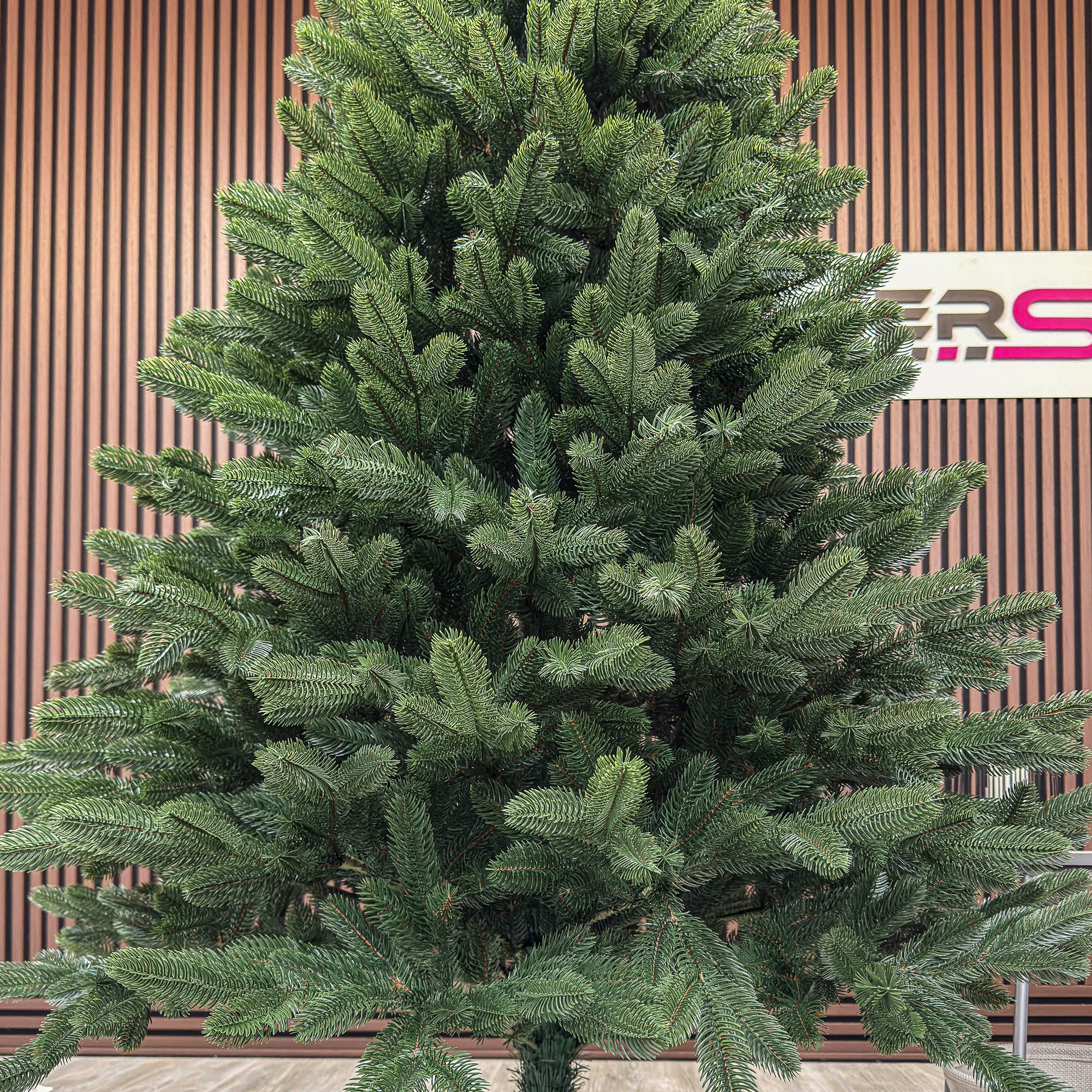 Brad artificial Christmas Deluxe by Sersimo, Laponia Select, integral 3D, 180cm