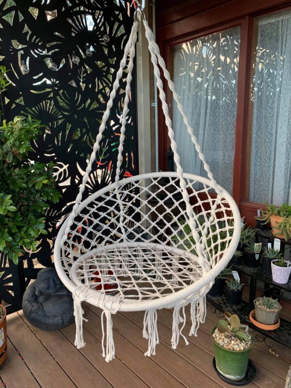 Scaun rotund tip leagan suspendat pentru casa sau gradina, cu franjuri, 150kg, bej