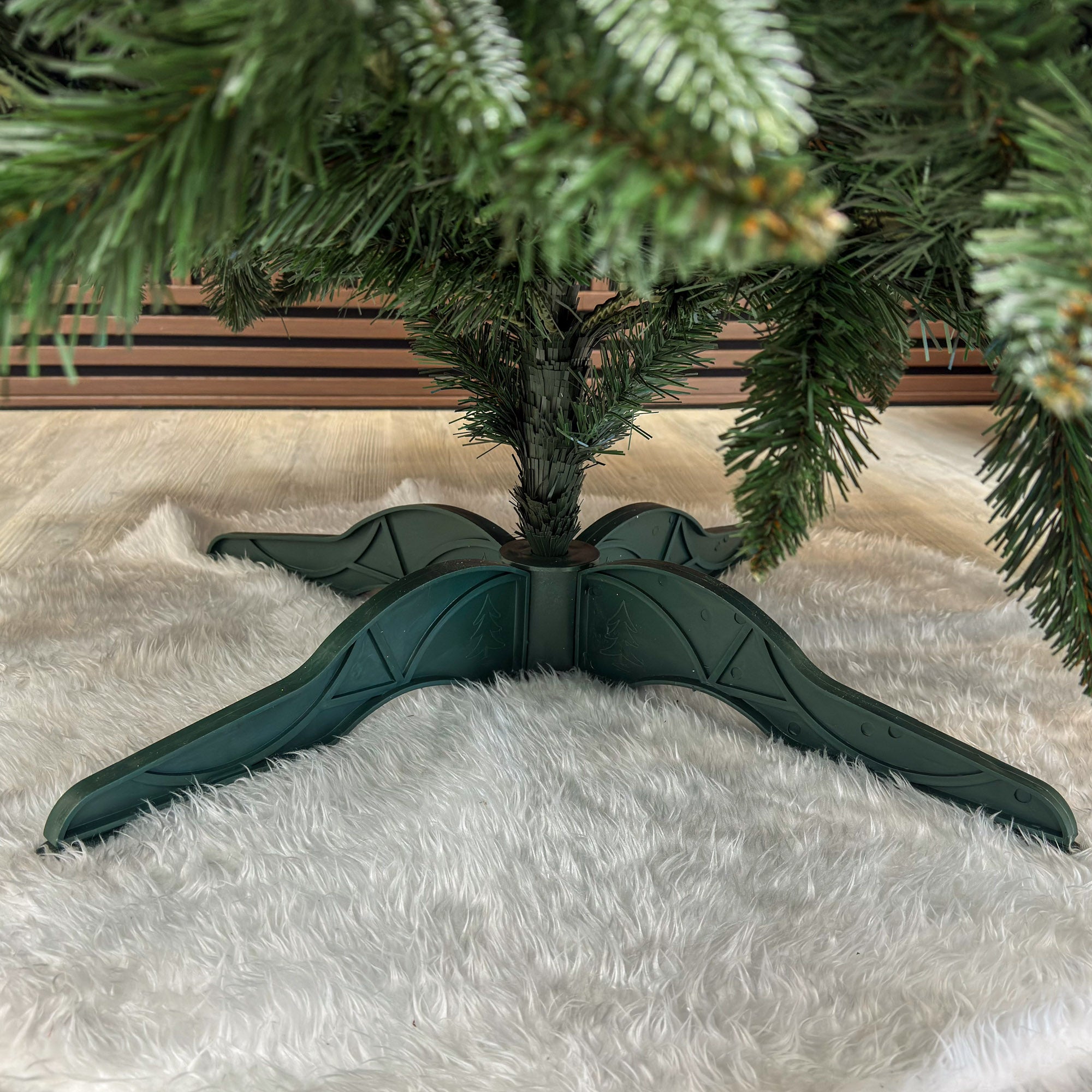 Brad artificial Sersimo, Miahelene Elite, verde nins cu merisoare, mix 2D+3D, 220 cm
