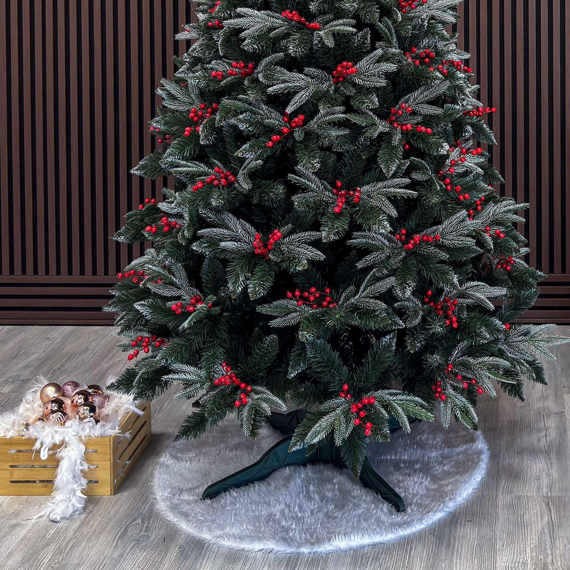 Brad artificial Sersimo, Miahelene Elite, verde nins cu merisoare, mix 2D+3D, 220 cm