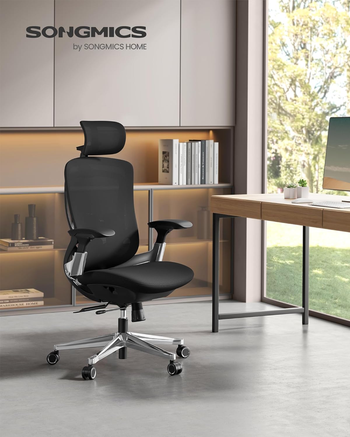 SONGMICS Scaun de birou ergonomic reglabil cu tetiera si suport lombar, inclinare 135°, maxim 150 kg, 70x70x125 cm, negru