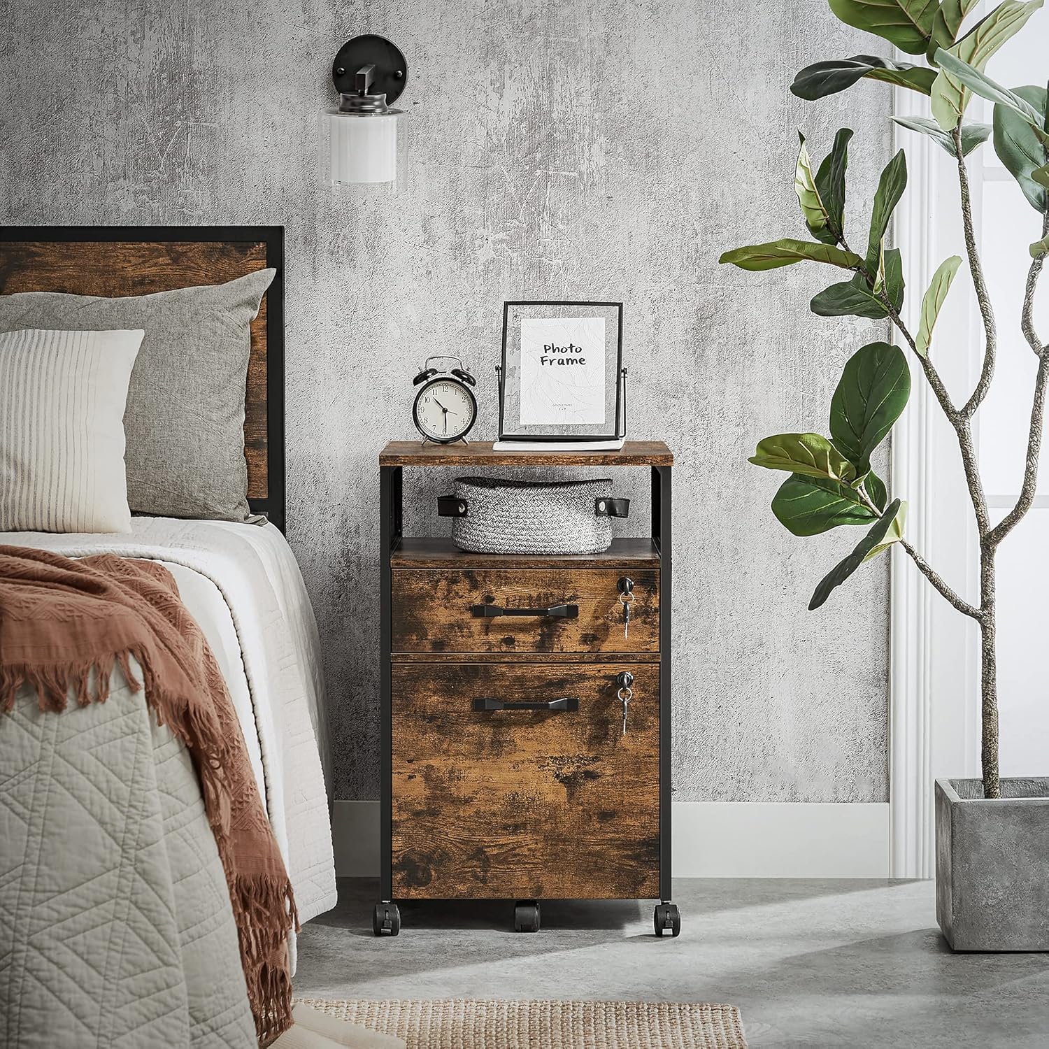 VASAGLE Dulap mobil 42x44x69 cm, cu 2 sertare si roti cu frana, compartiment deschis si suport dosare, PAL si otel, maro rustic si negru