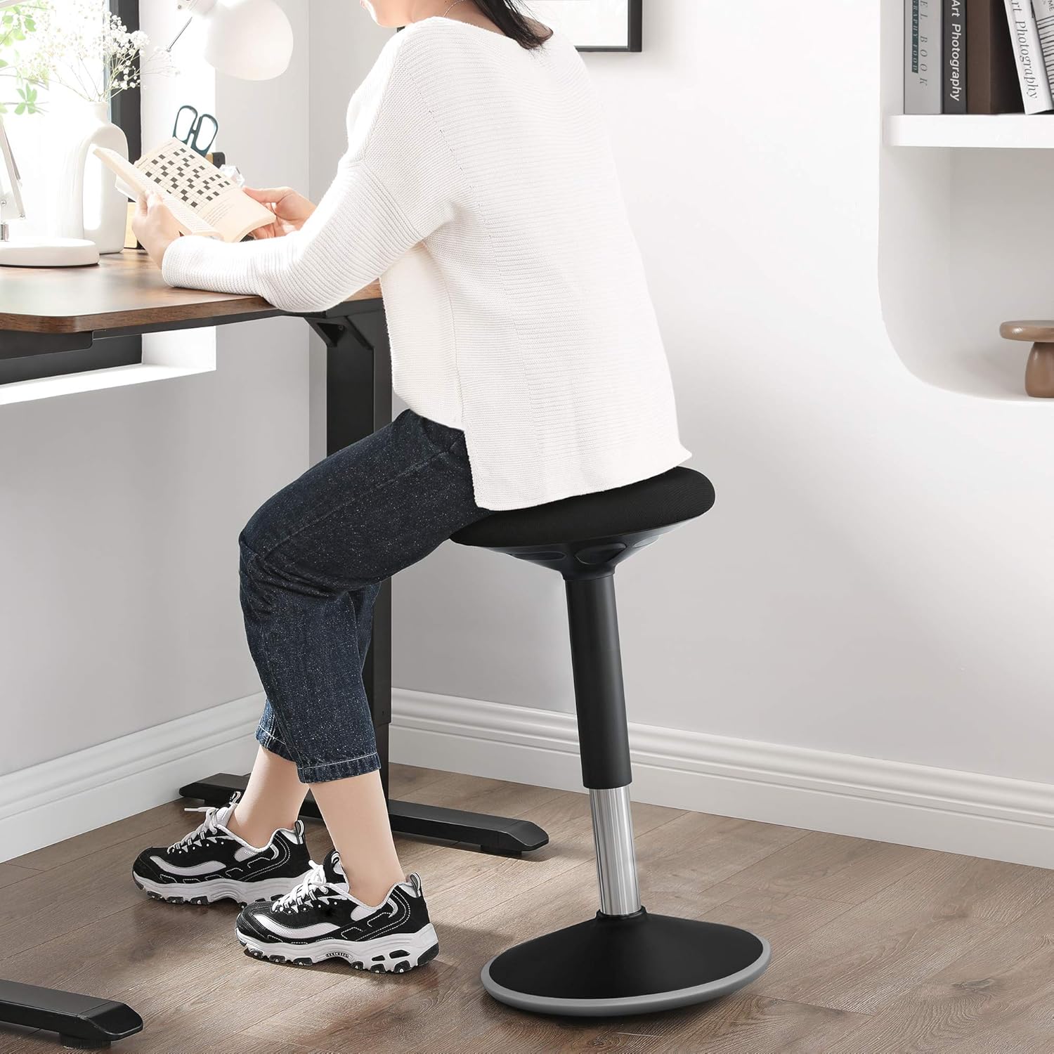 SONGMICS Taburet birou ergonomic, inclinare multidirectionala, rotativ 360°, reglabil pe inaltime 56-81 cm, negru