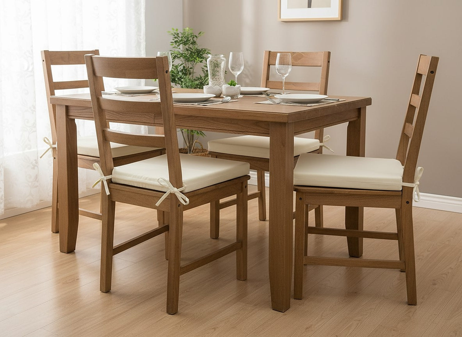 Perna scaun 40x40x5 cm, poliester impermeabil, cu fermoar si prindere, bej