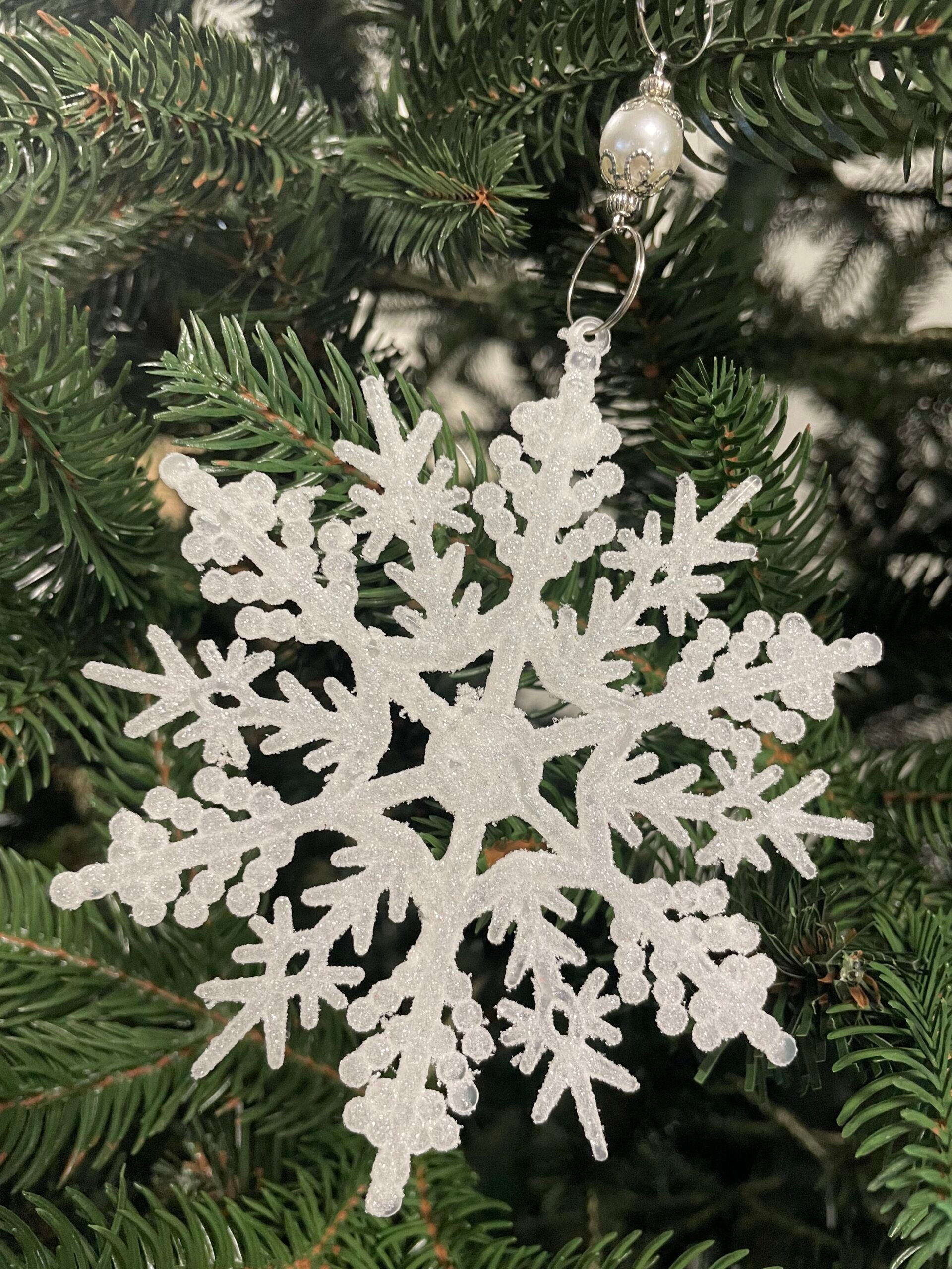 Decoratiune brad fulg de zapada, 13cm, alb cu sclipici
