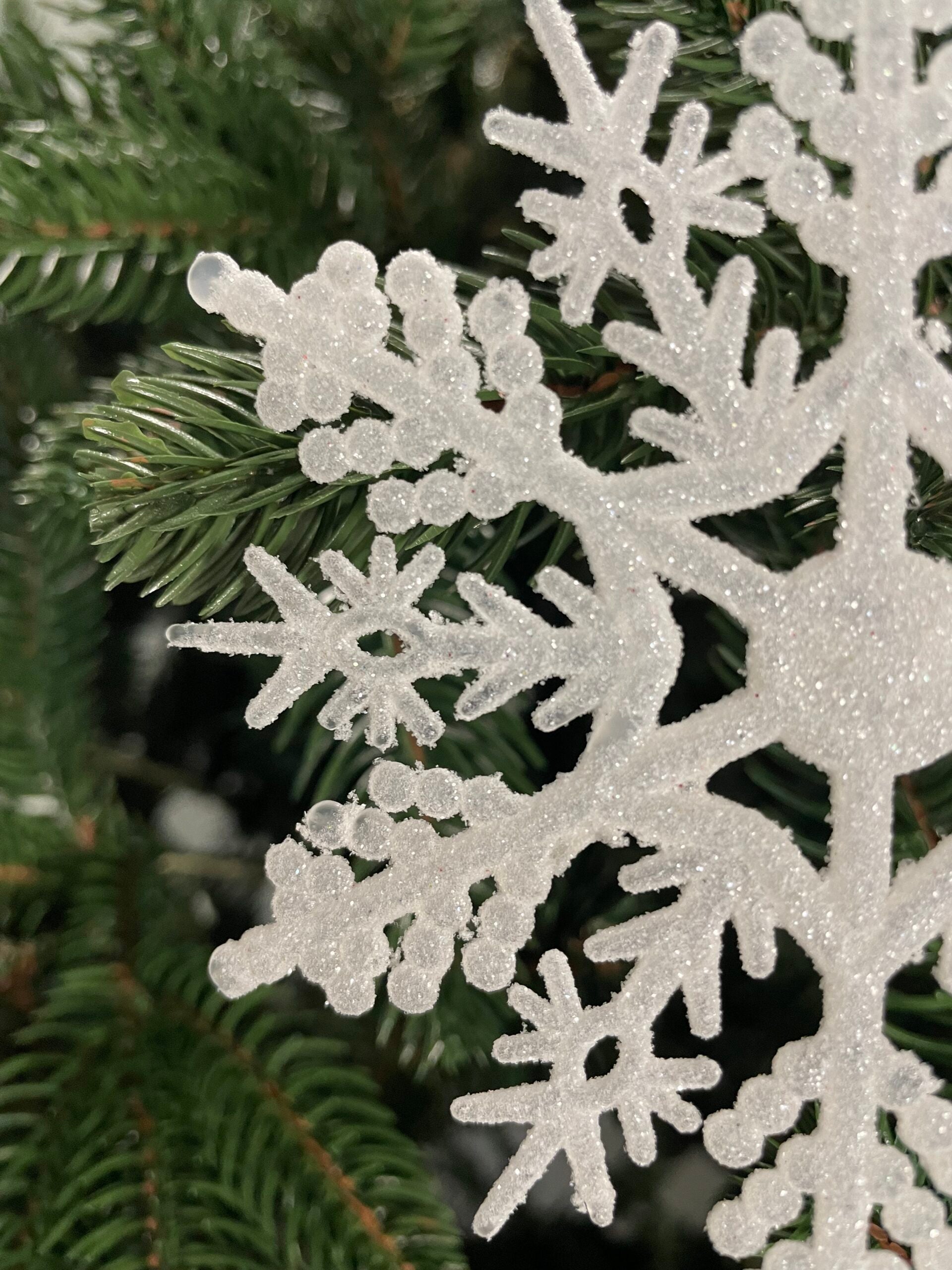 Decoratiune brad fulg de zapada, 13cm, alb cu sclipici