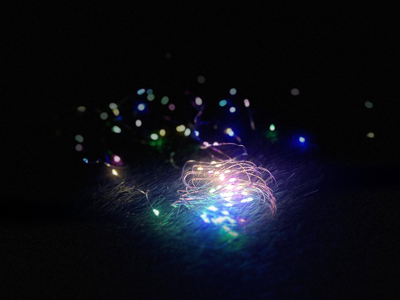 Ghirlanda luminoasa liniara, 100 LED-uri, 990cm, incarcare solara, multicolor
