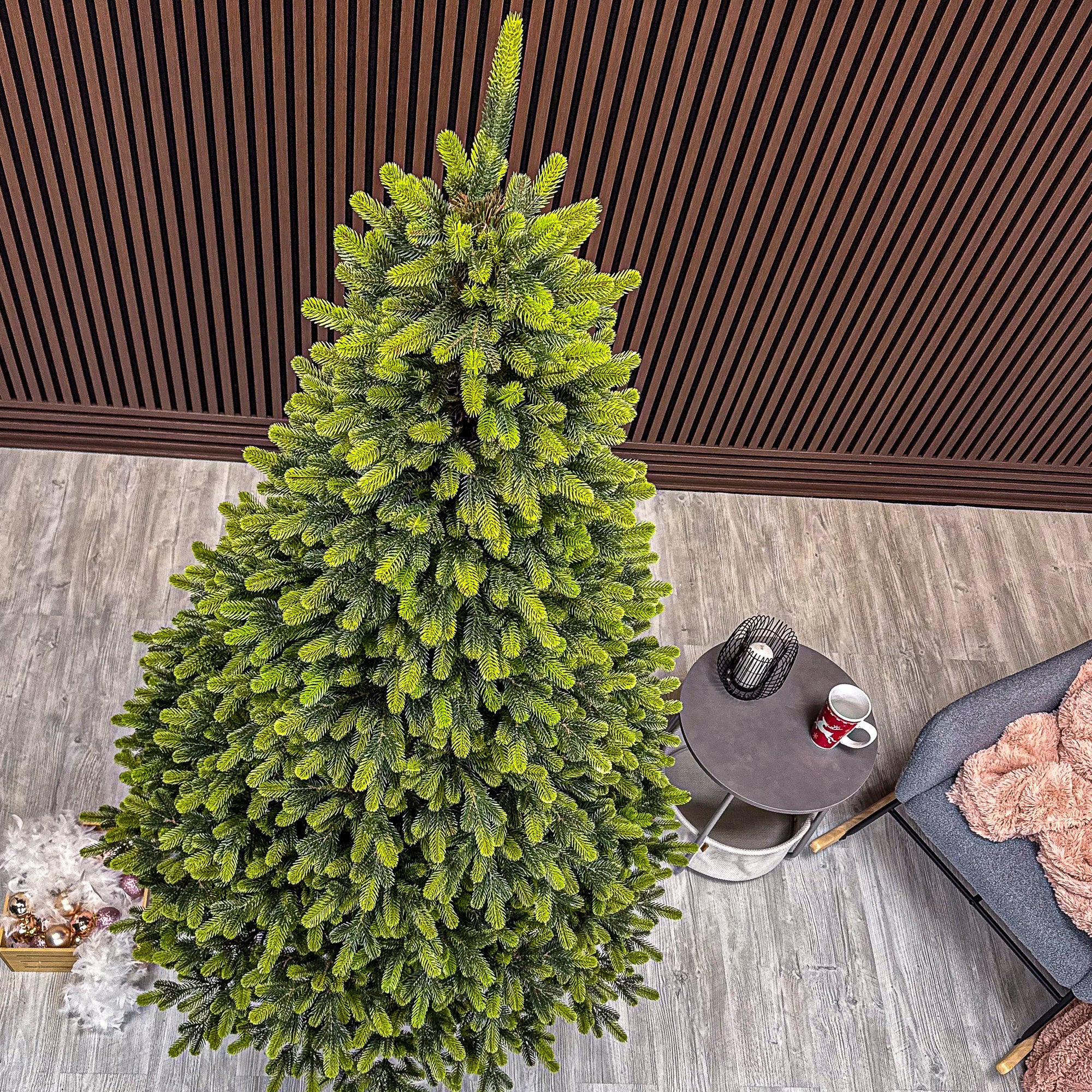 Brad artificial Christmas Deluxe by Sersimo, Polar Spring Select, integral 3D, 210 cm