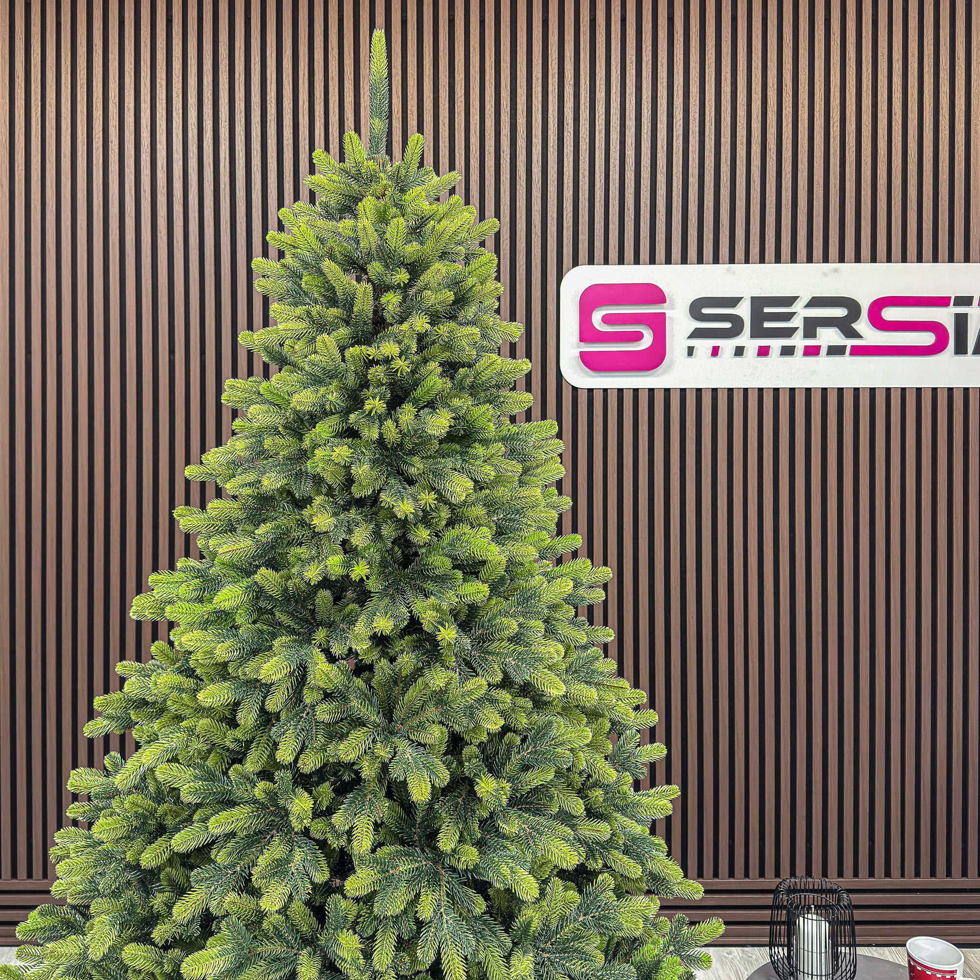 Brad artificial Christmas Deluxe by Sersimo, Polar Spring Select, integral 3D, 210 cm