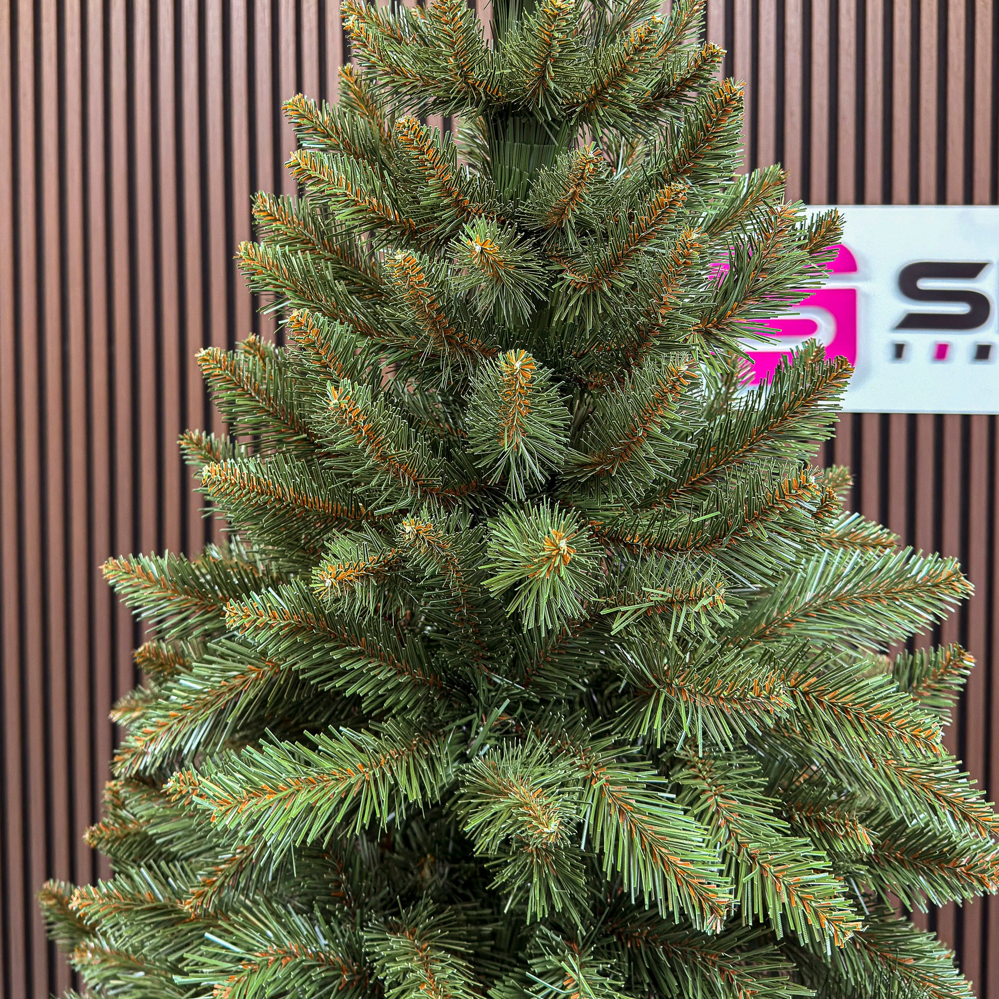 Brad artificial Christmas Deluxe by Sersimo, Royal, 240cm