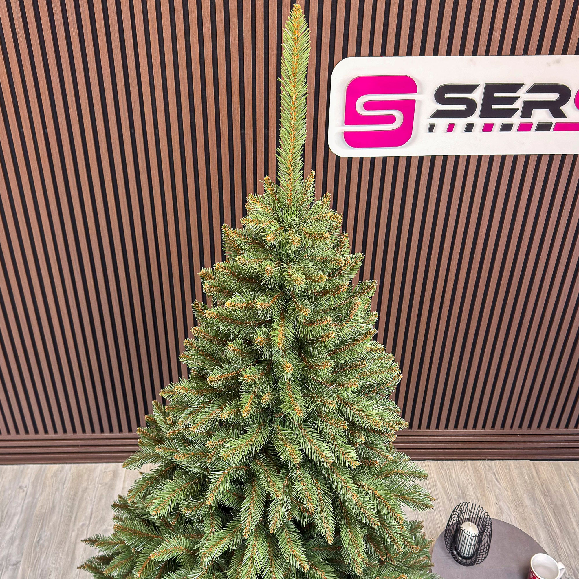 Brad artificial Christmas Deluxe by Sersimo, Royal, 240cm