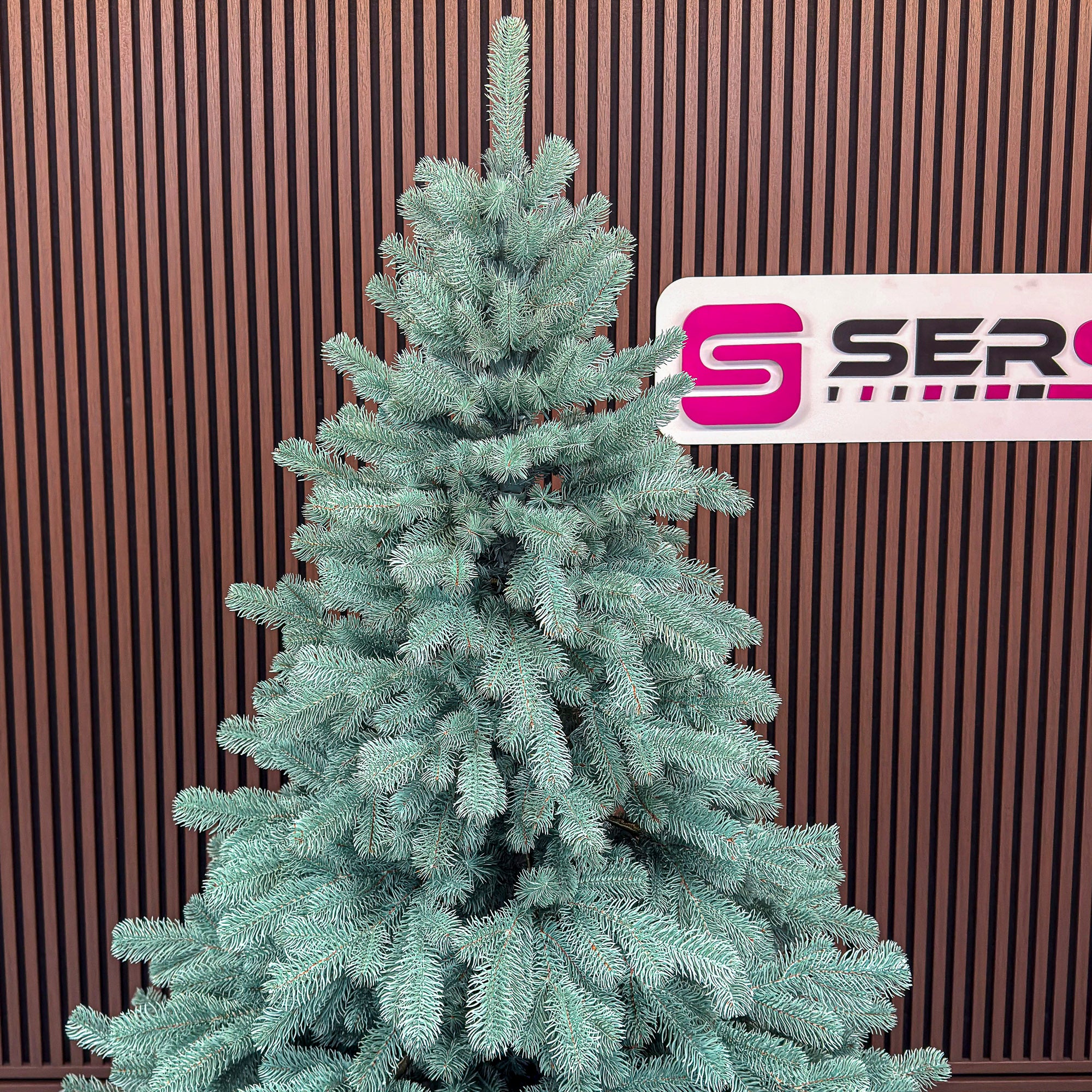 Brad artificial Christmas Deluxe by Sersimo, Kovalivka Select argintiu, integral 3D, 230 cm