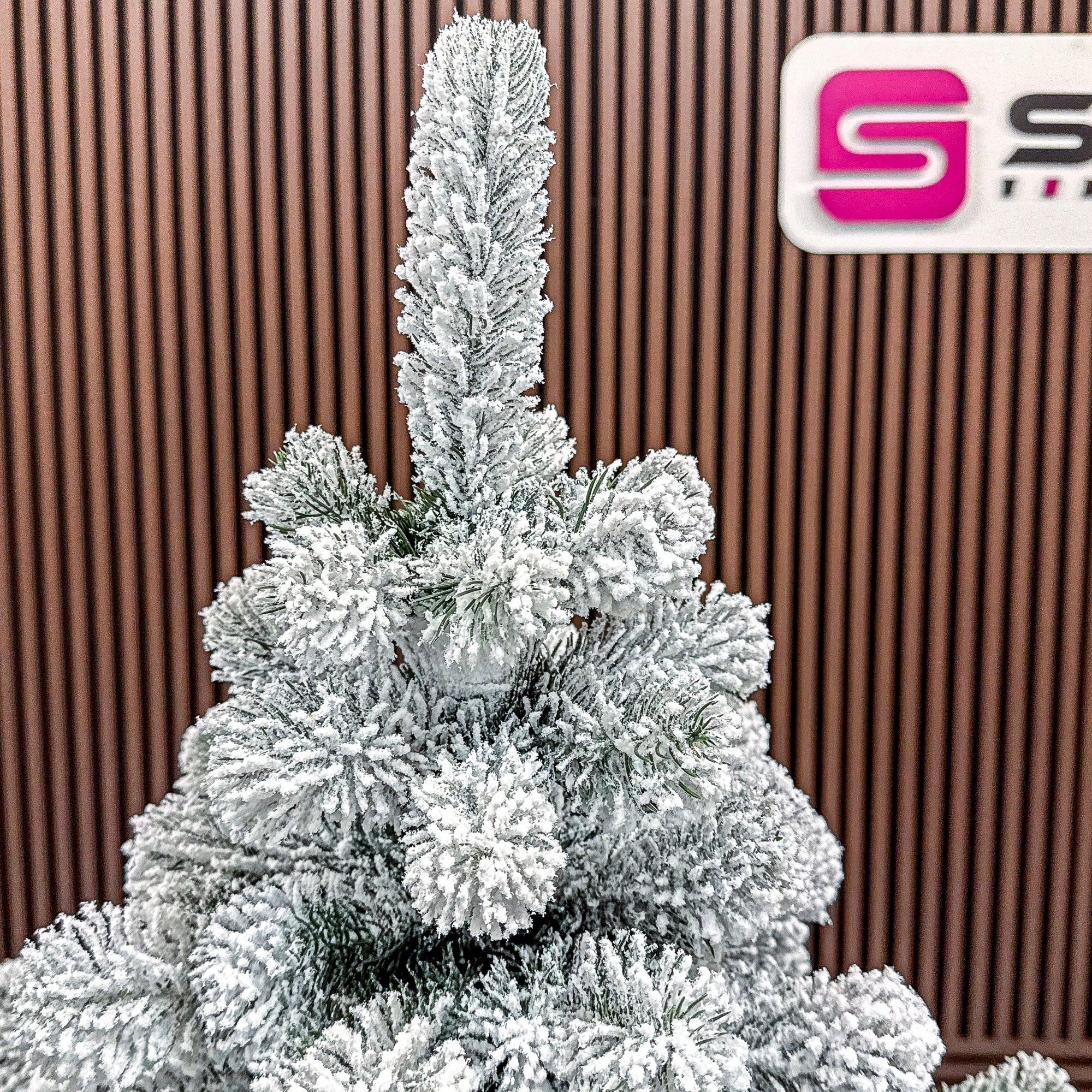 Brad artificial Christmas Deluxe by Sersimo, Kovalivka Select nins, integral 3D, 180cm